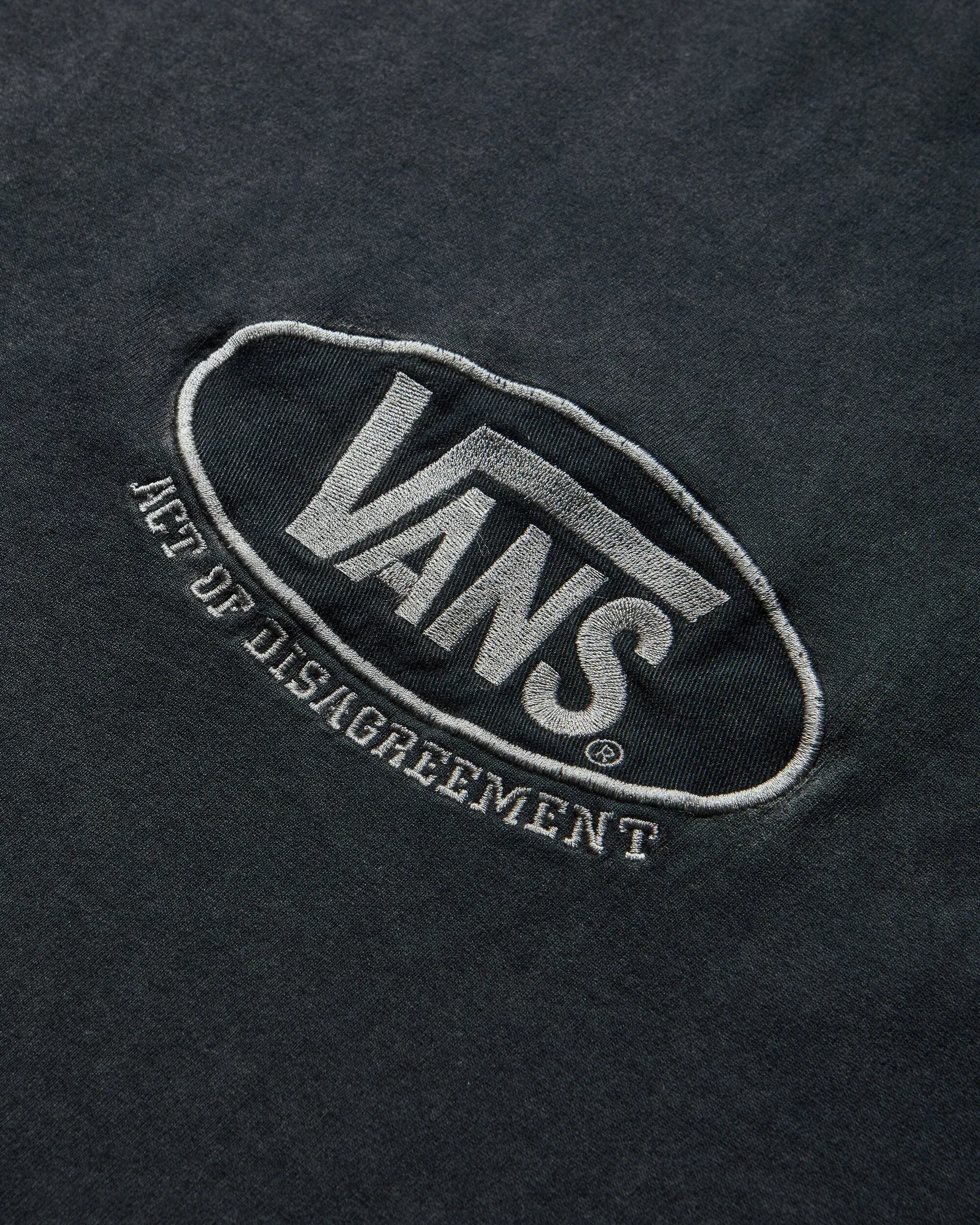 Vans Act of Disagreement Oval Logo T-Shirt Washed Black