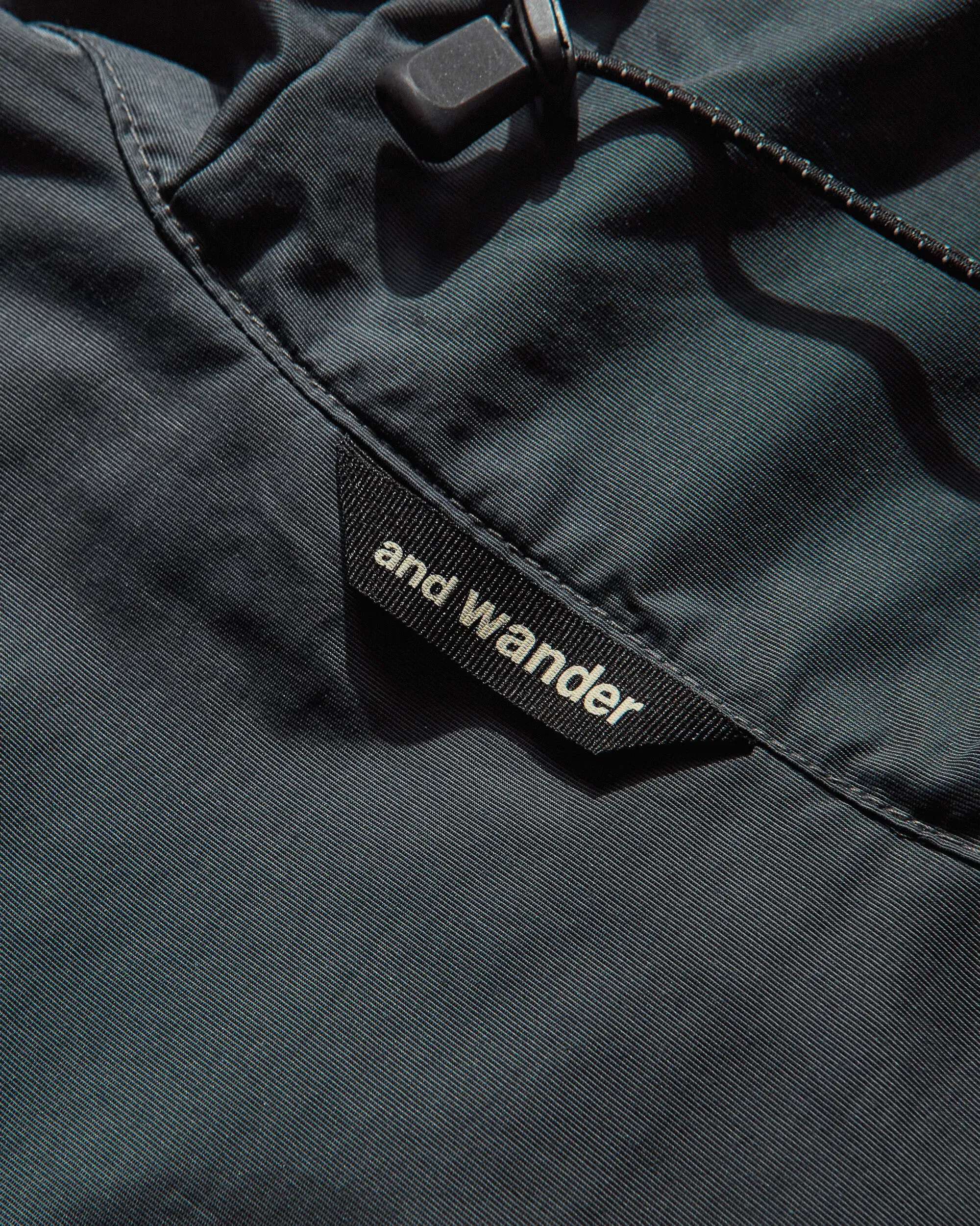 and Wander Men's Stretch Shell Jacket Dark Gray