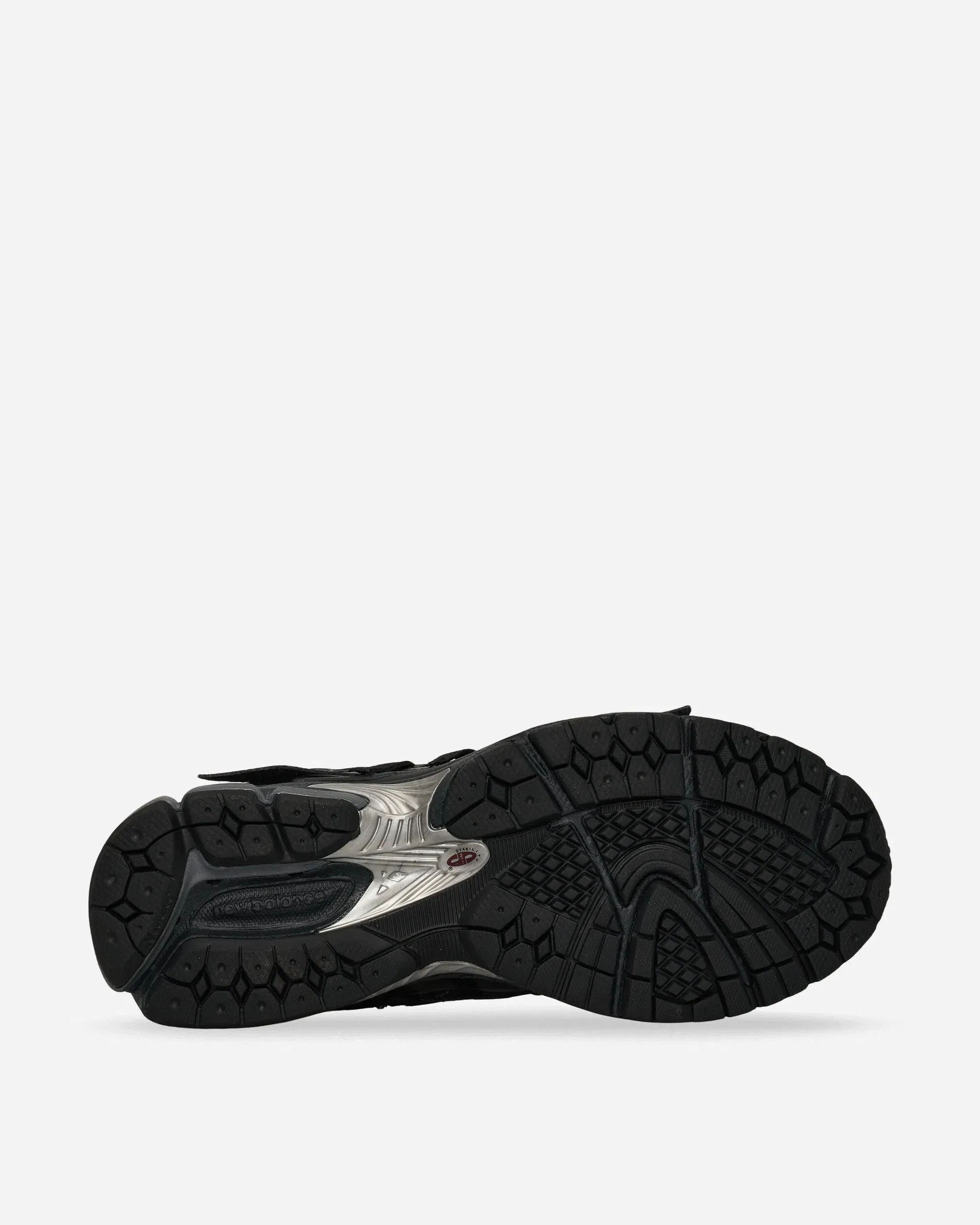 New Balance 1906A Sneakers Black / Dark Silver Metallic / Phantom