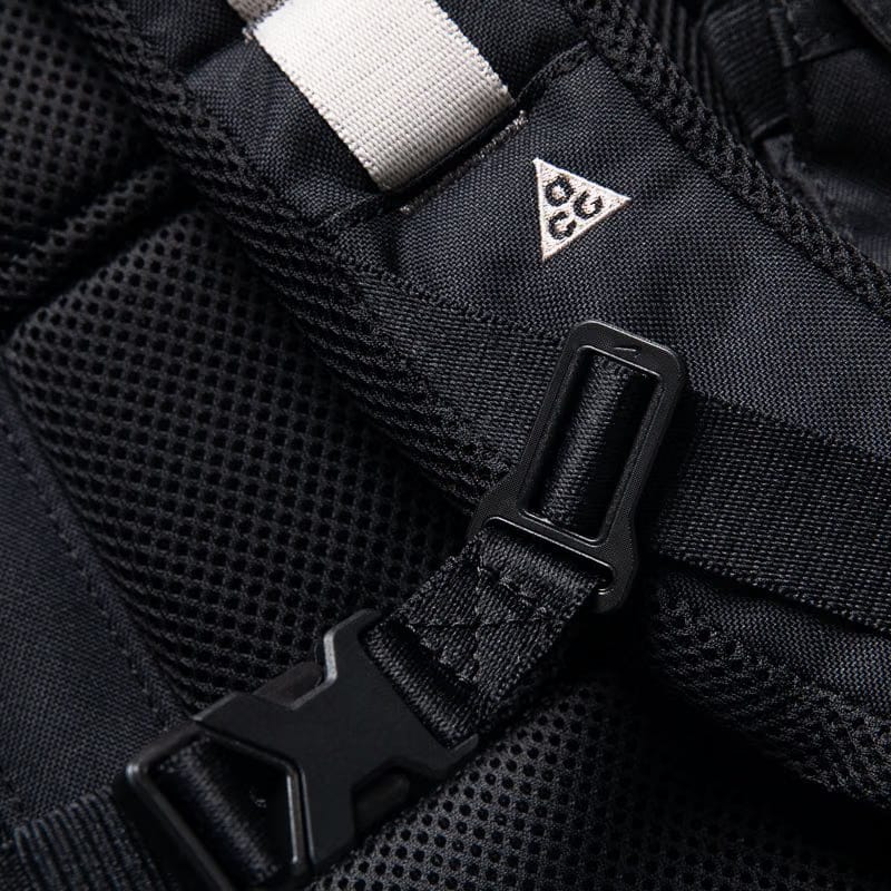 Nike ACG Daymax Backpack - Black/College Grey