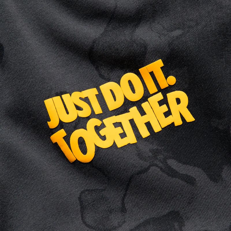 Nike Kids Of Immigrants x Nike Tee - Anthracite
