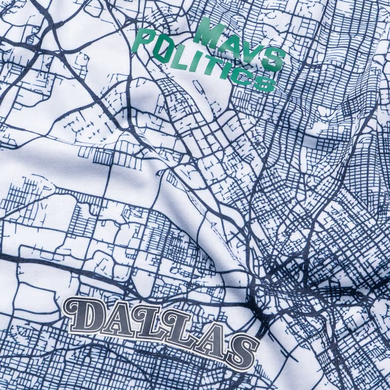 Mitchell & Ness Politics x Dallas Mavericks x Mitchell & Ness Map Tee - White