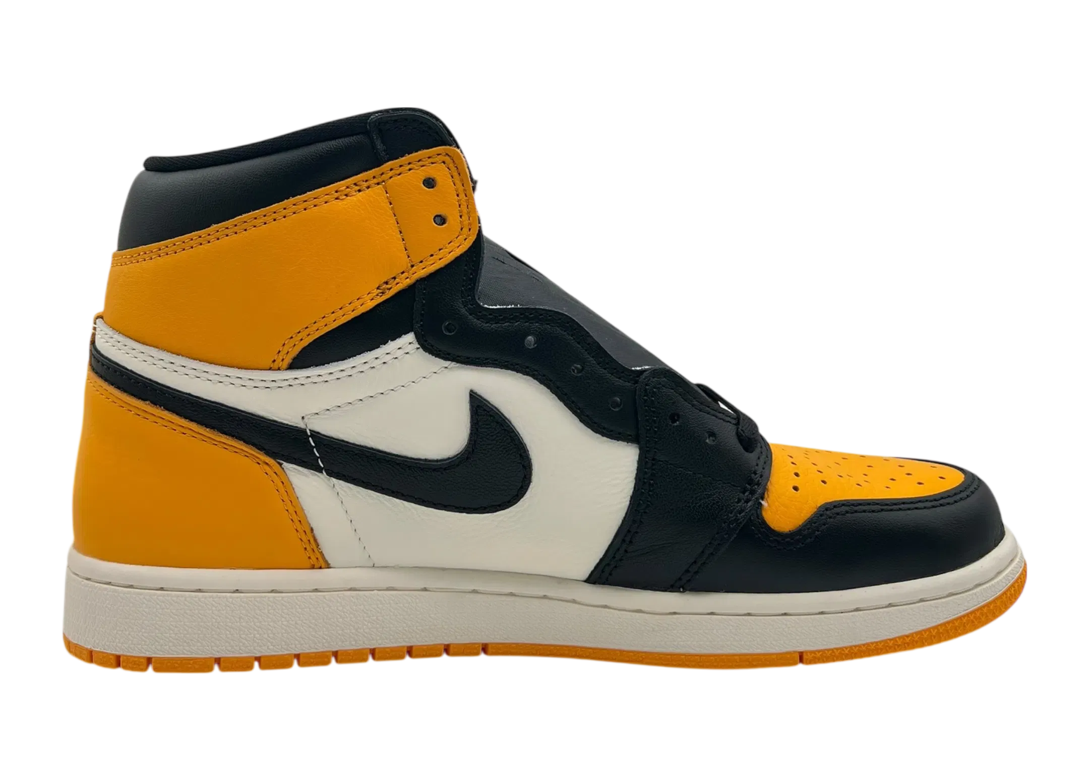 Nike Jordan 1 High Taxi COND NEW (NO BOX)