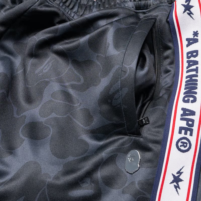 BAPE A Bathing Ape Solid Camo One Point Sweatpants - Black