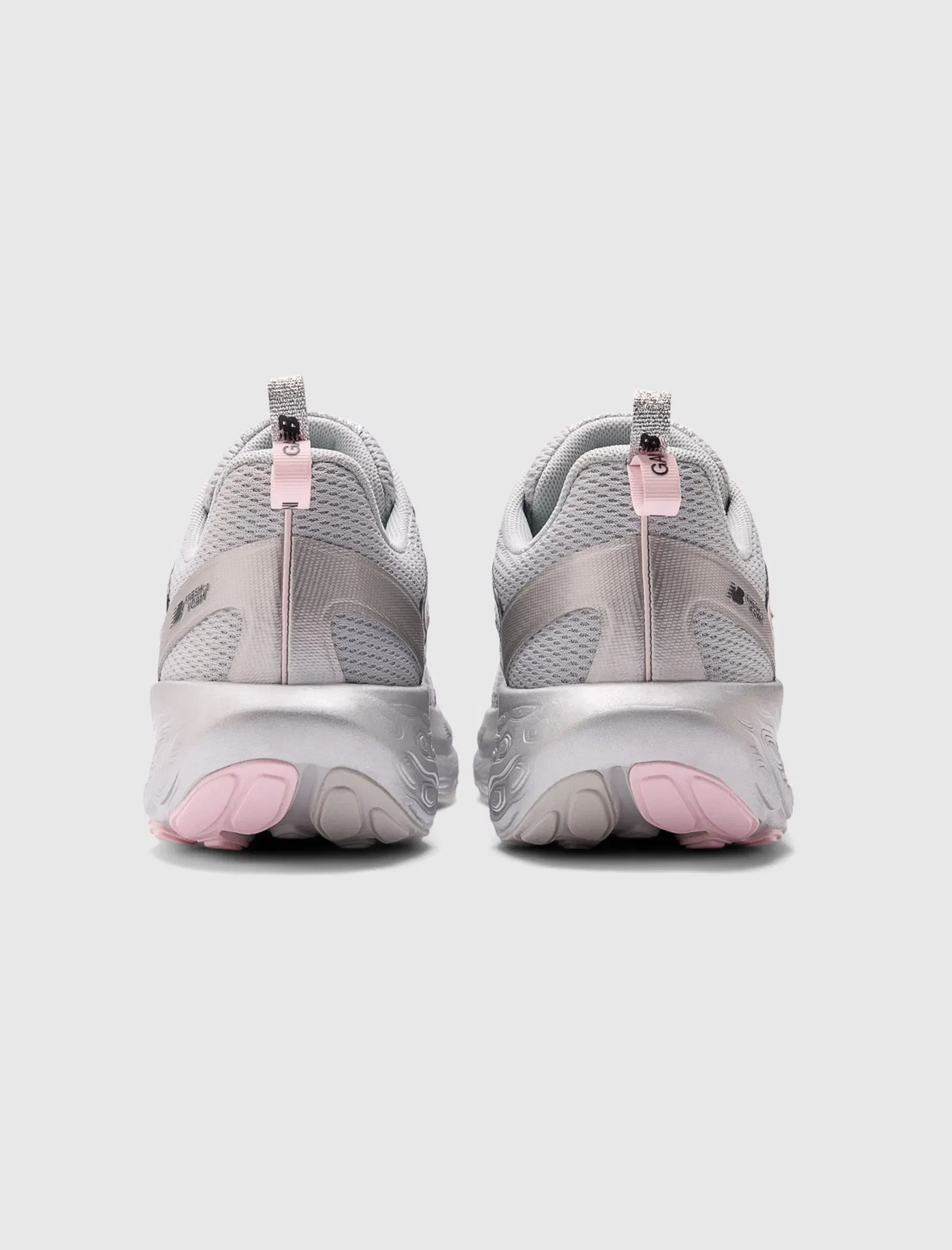 GANNI X FRESH FOAM TRAINER "SILVER/METALLIC"