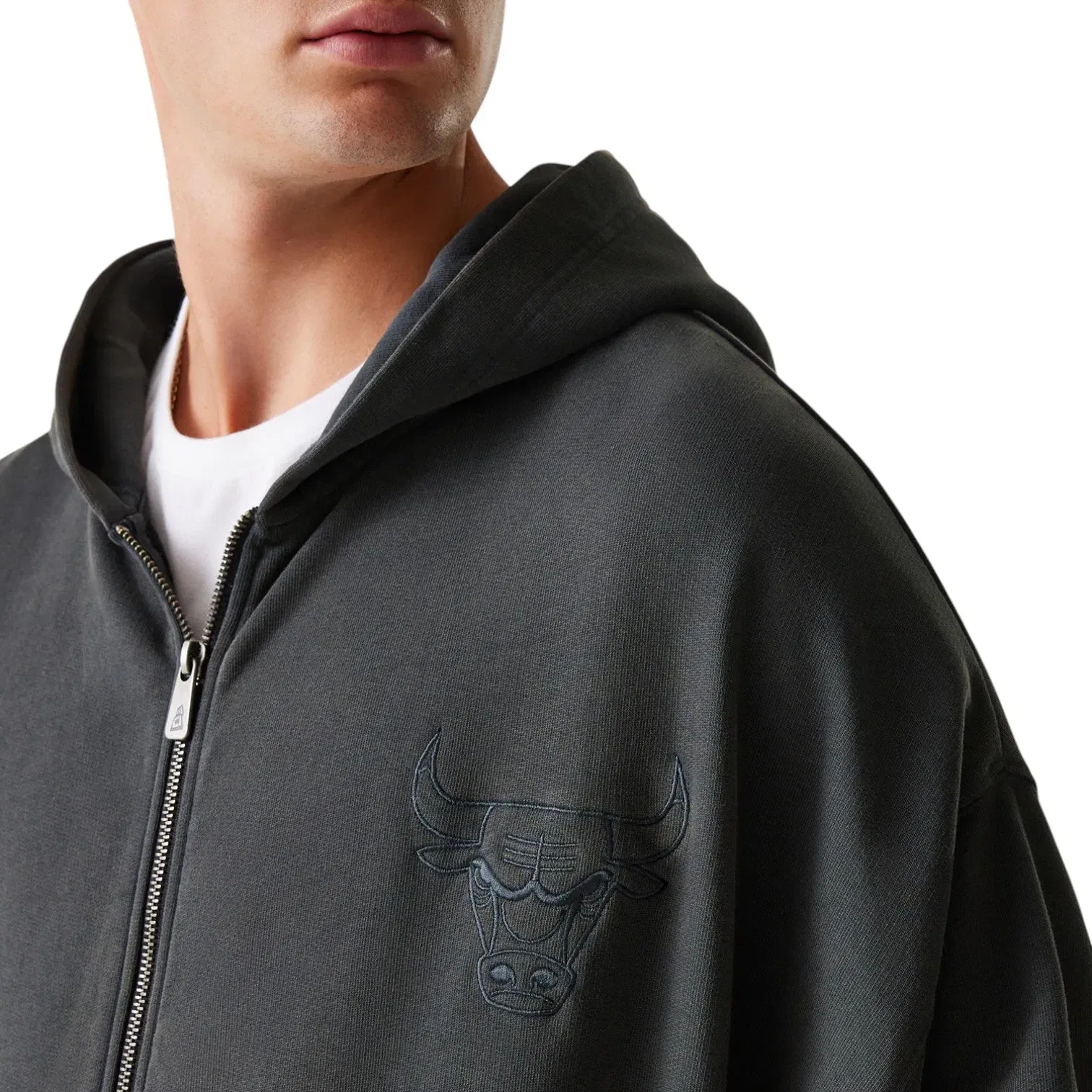 New Era Zip Hoodie Oversize Chicago Bulls Dark Grey