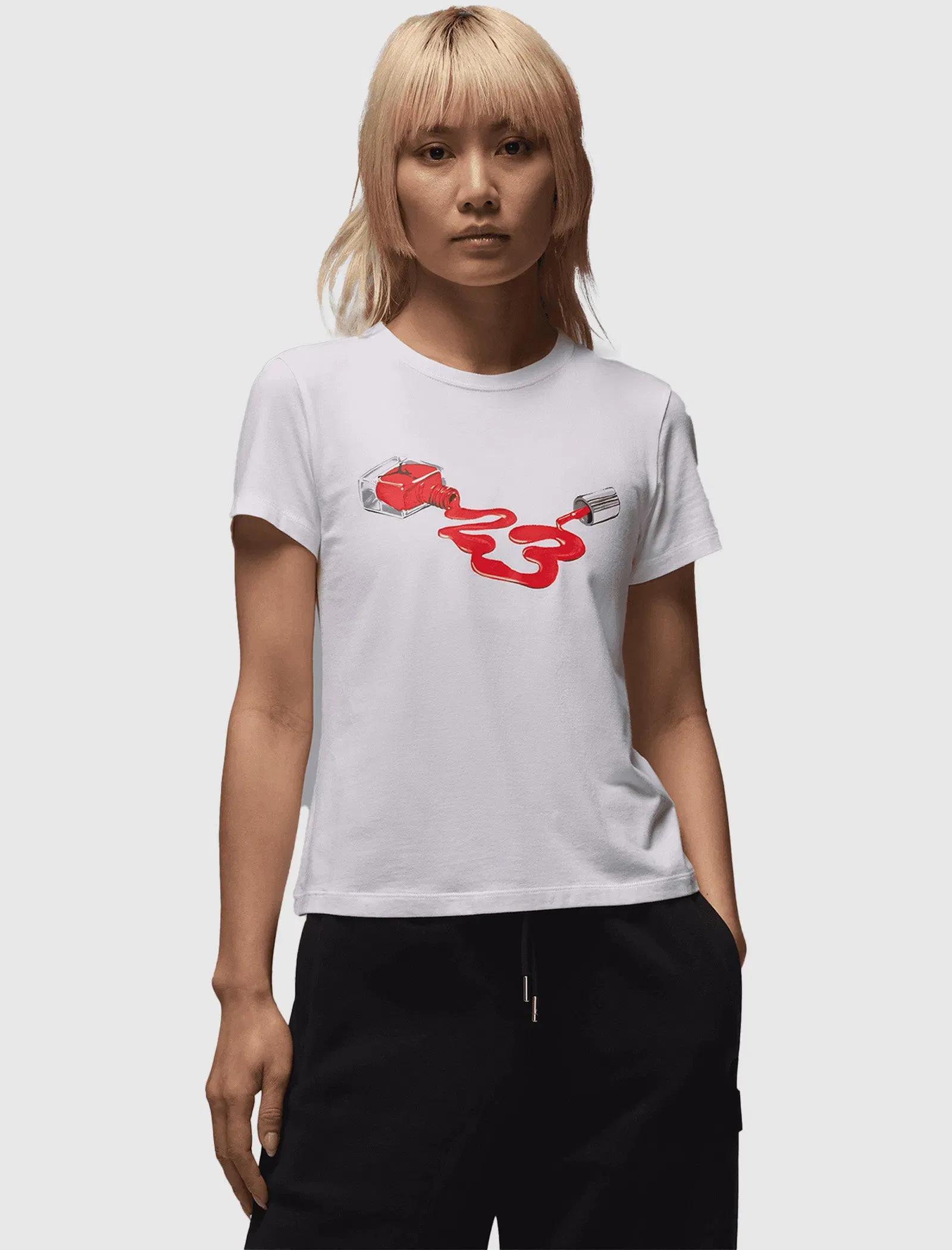 Air Jordan WOMEN'S POLISH GRAPHIC TEE