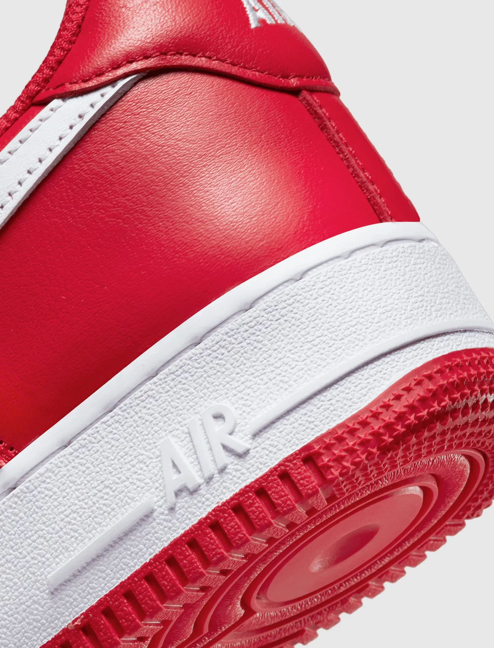 Nike AIR FORCE 1 LOW RETRO COLOR OF THE MONTH "UNIVERSITY RED/WHITE"