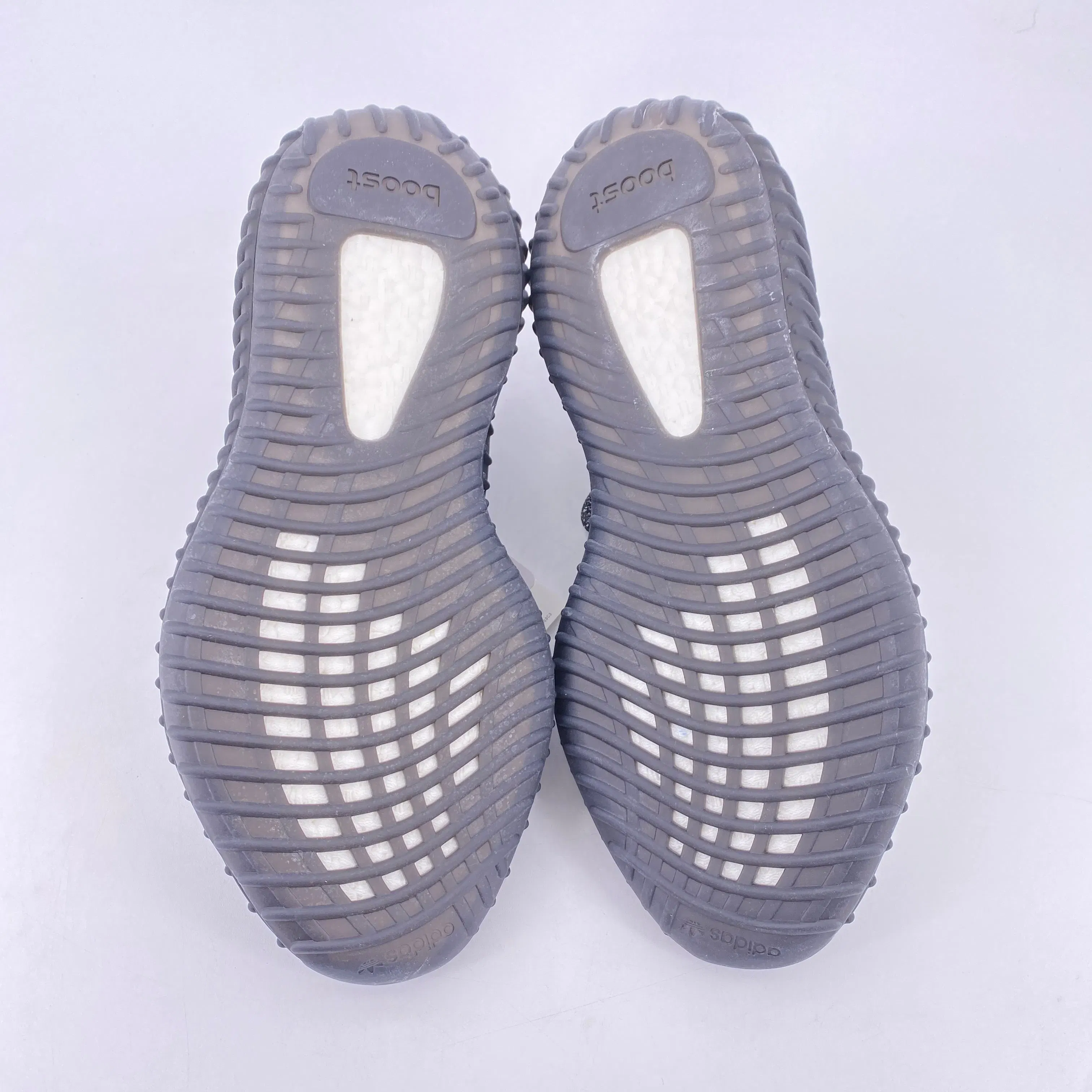 Yeezy 350 v2 "Black Non-Reflective" 2019 New Size 8.5