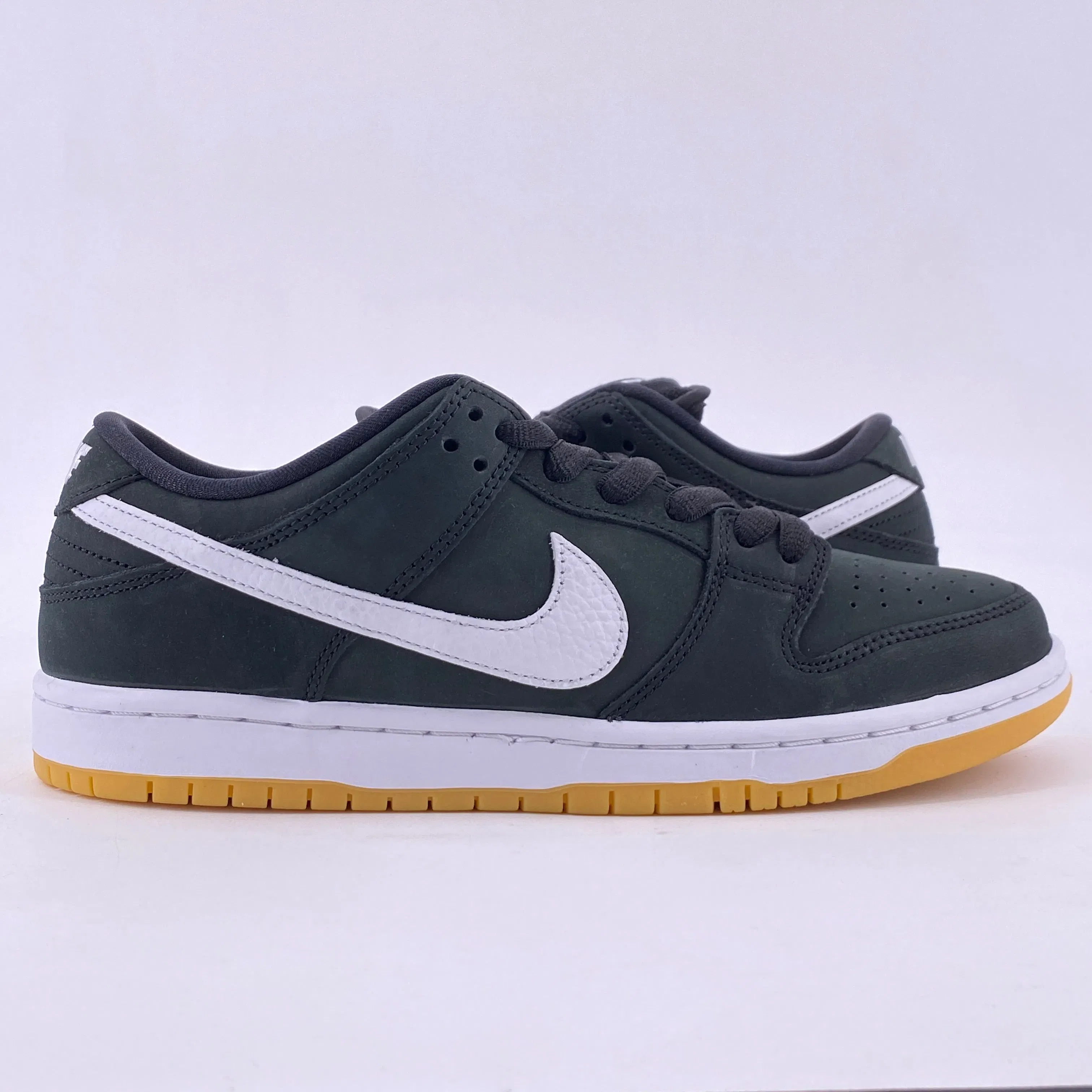 Nike SB Dunk Low "Black Gum" 2023 New Size 8.5