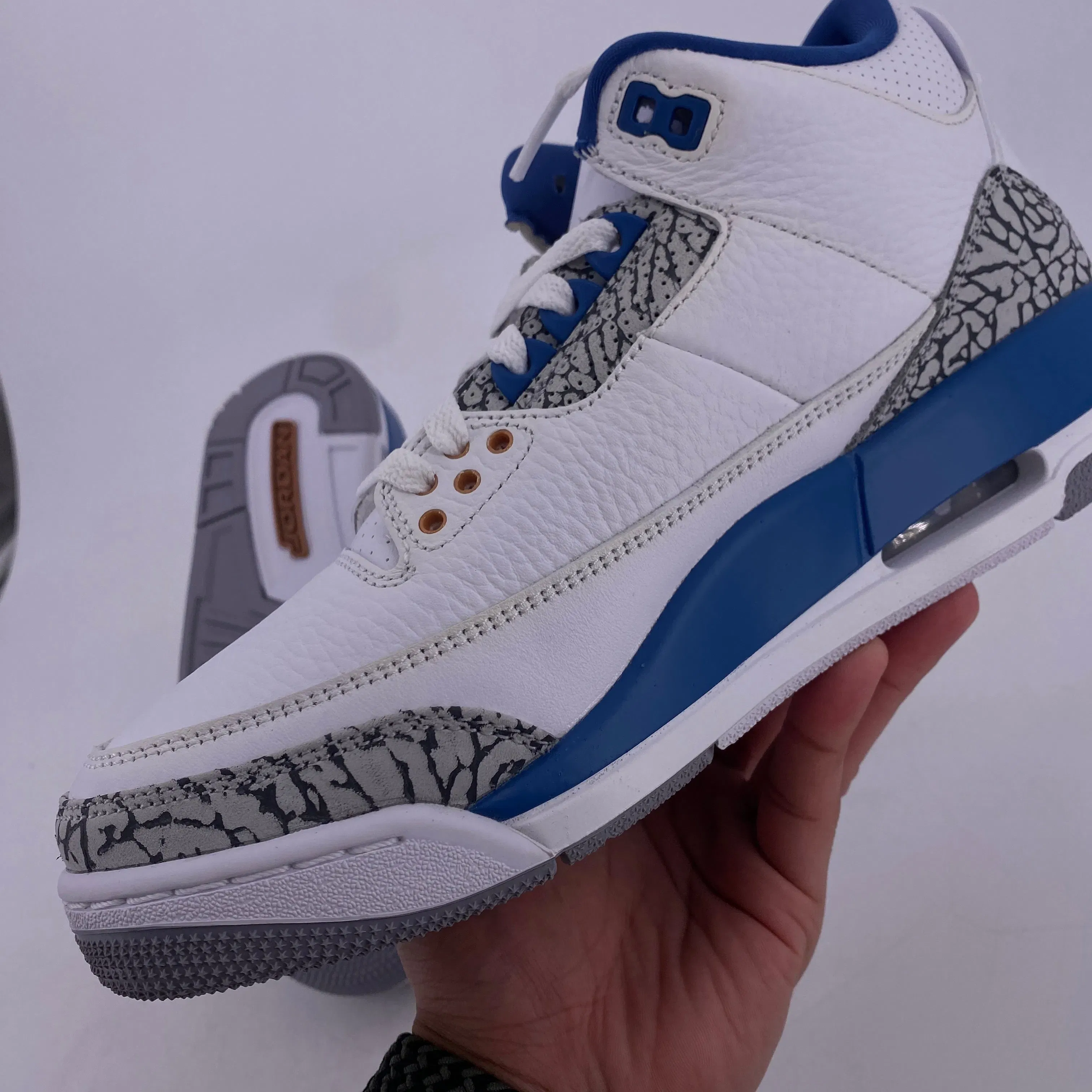 Air Jordan 3 Retro "Wizards" 2023 New Size 7