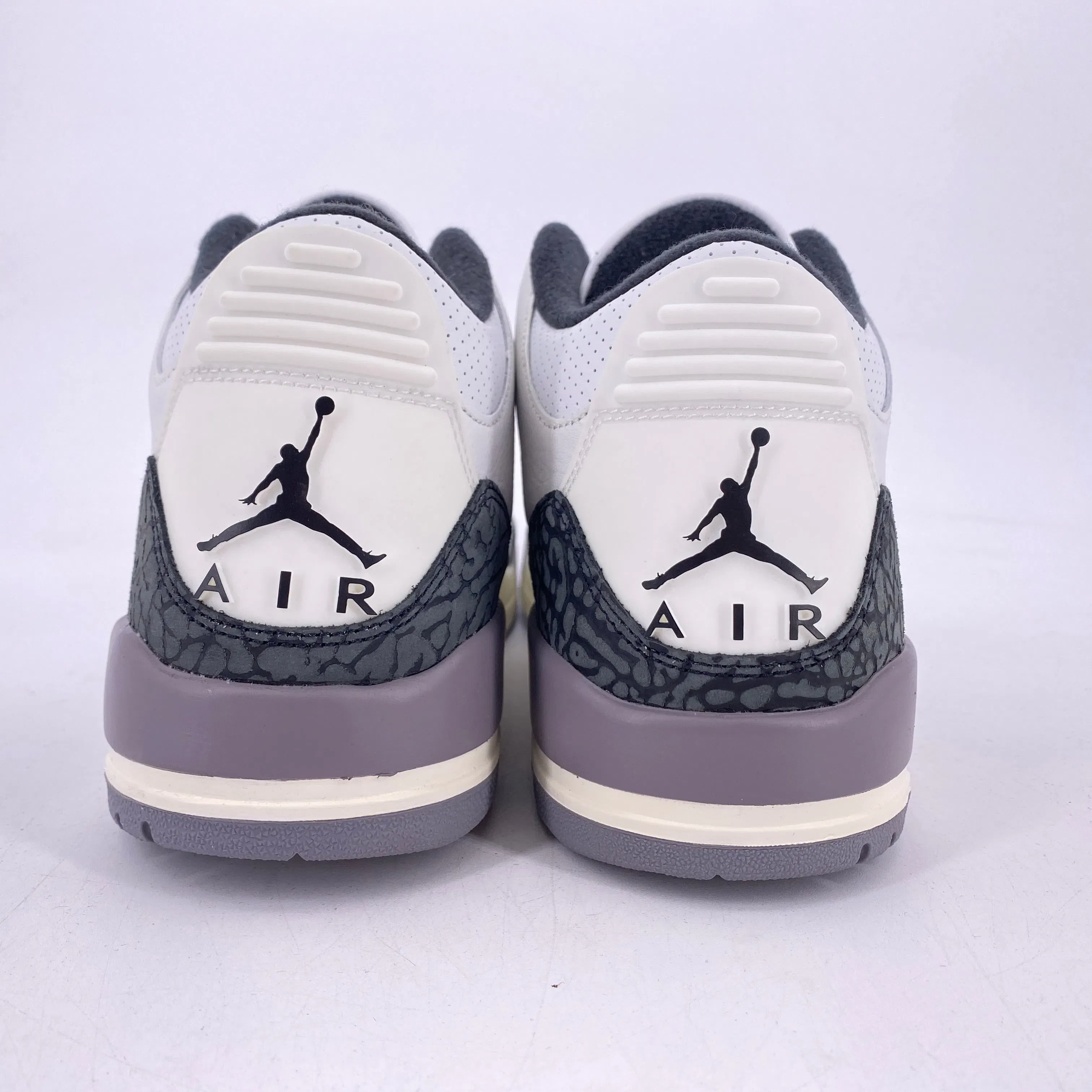 Air Jordan 3 Retro "Cement Grey" 2024 New Size 10.5