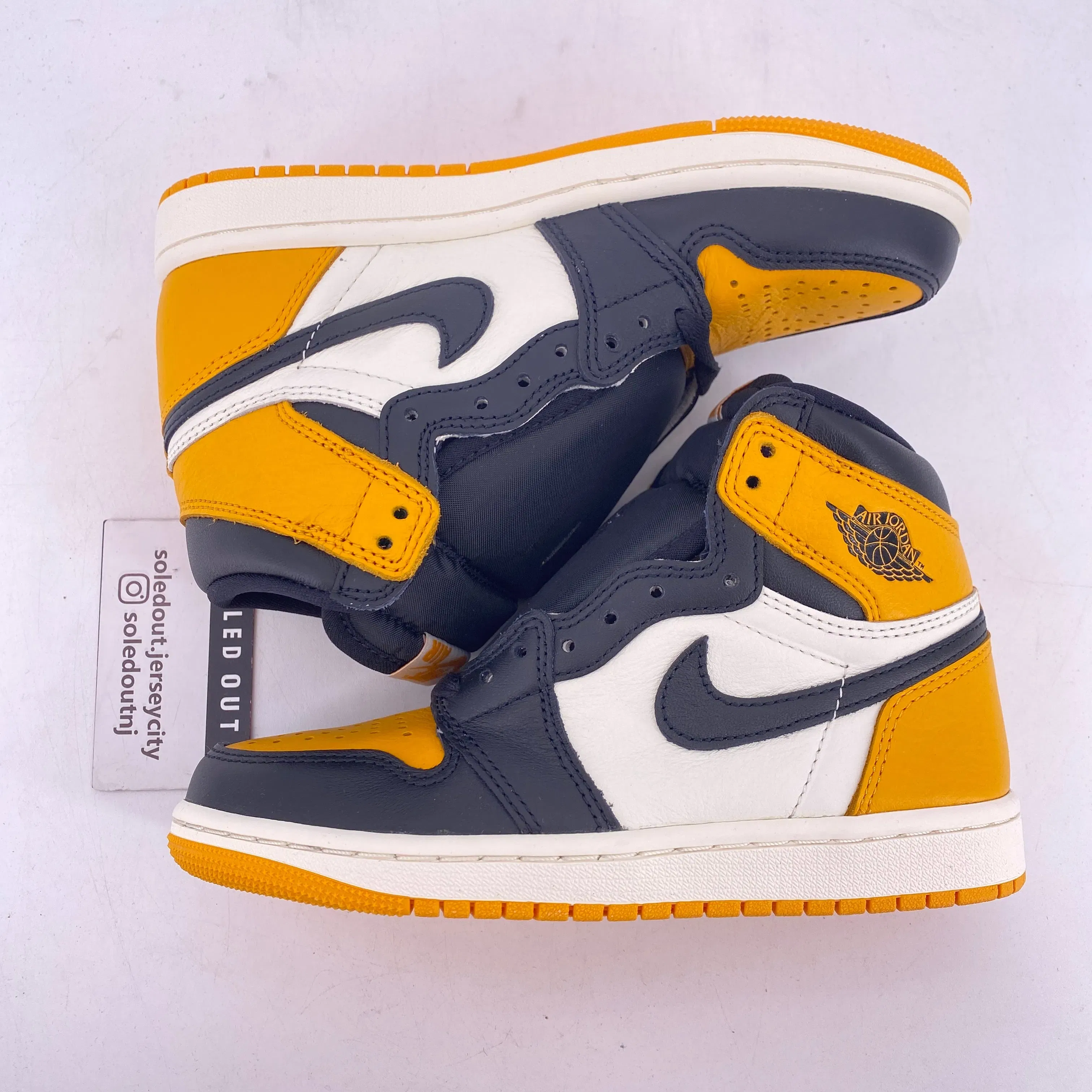 Air Jordan 1 Retro High "Taxi" 2022 New Size 4