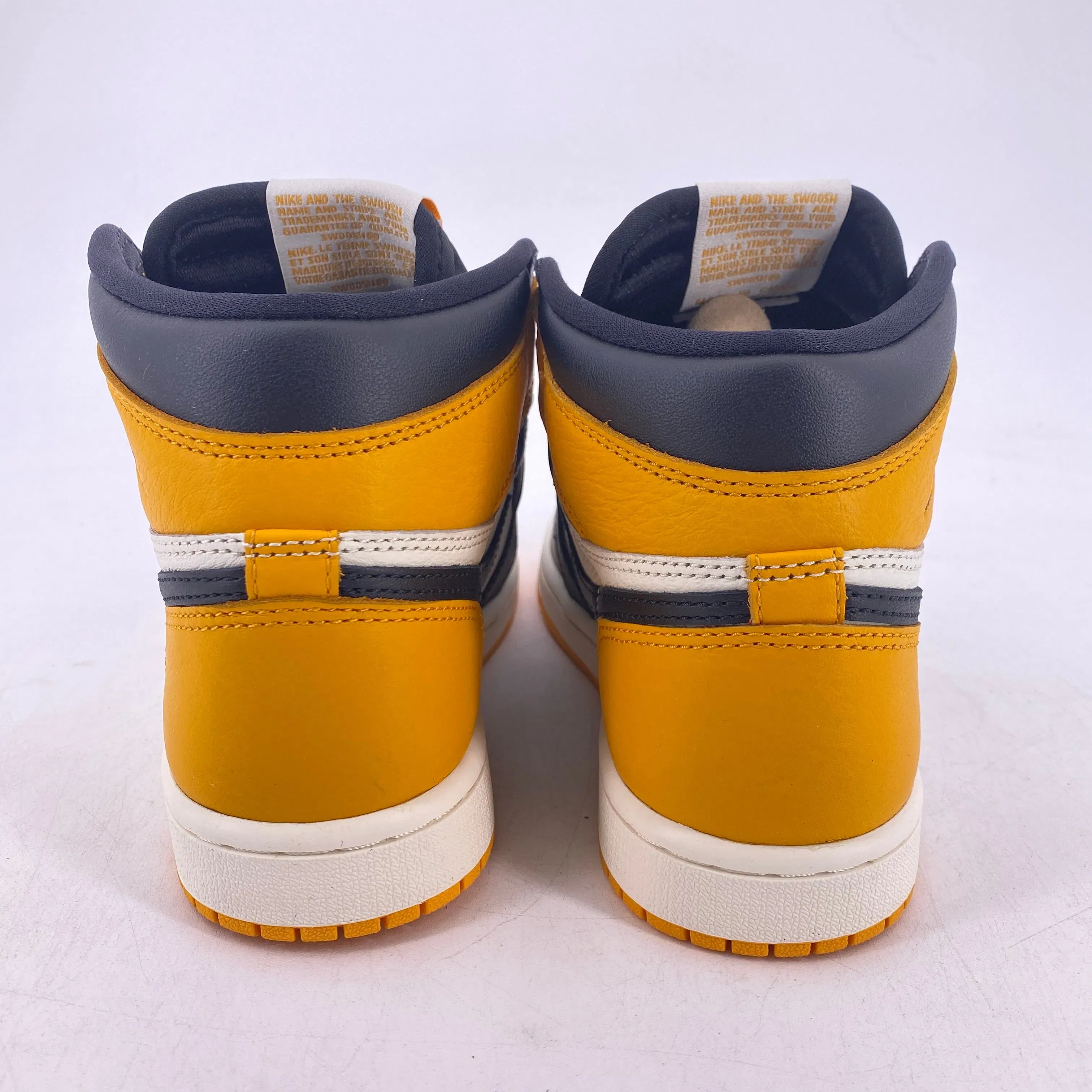 Air Jordan 1 Retro High "Taxi" 2022 New Size 4