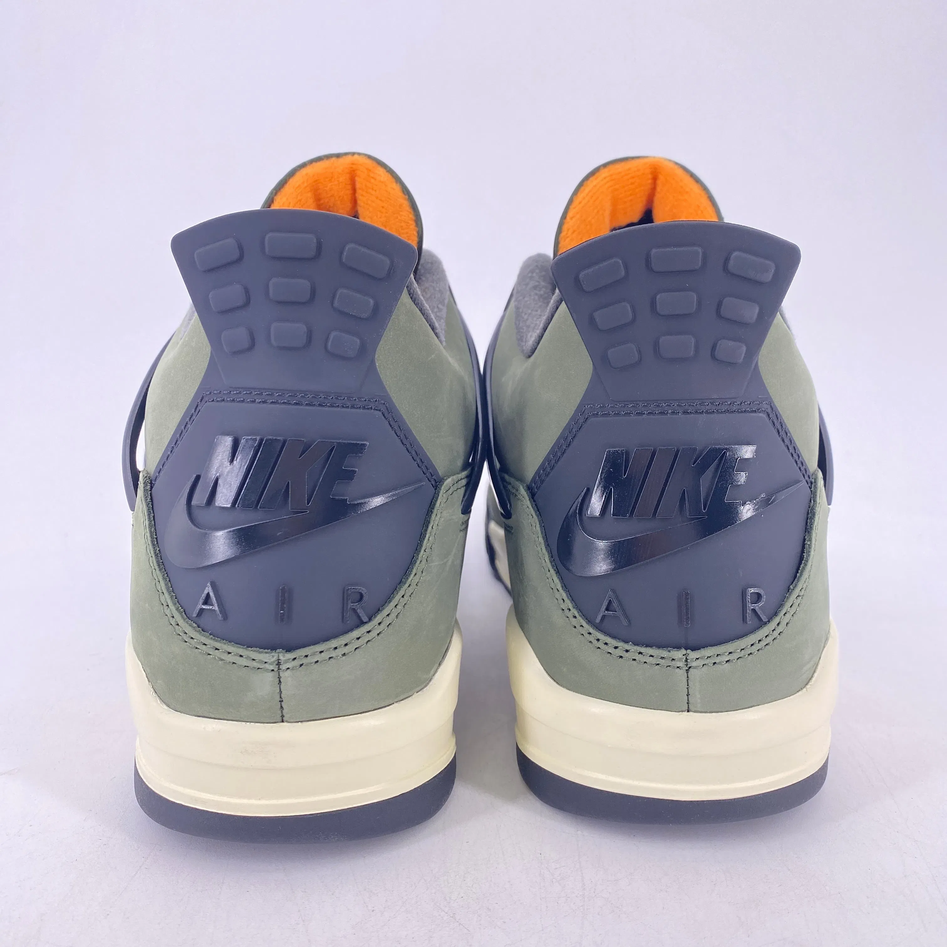 Air Jordan 4 Retro "Undefeated" 2025 New Size 13