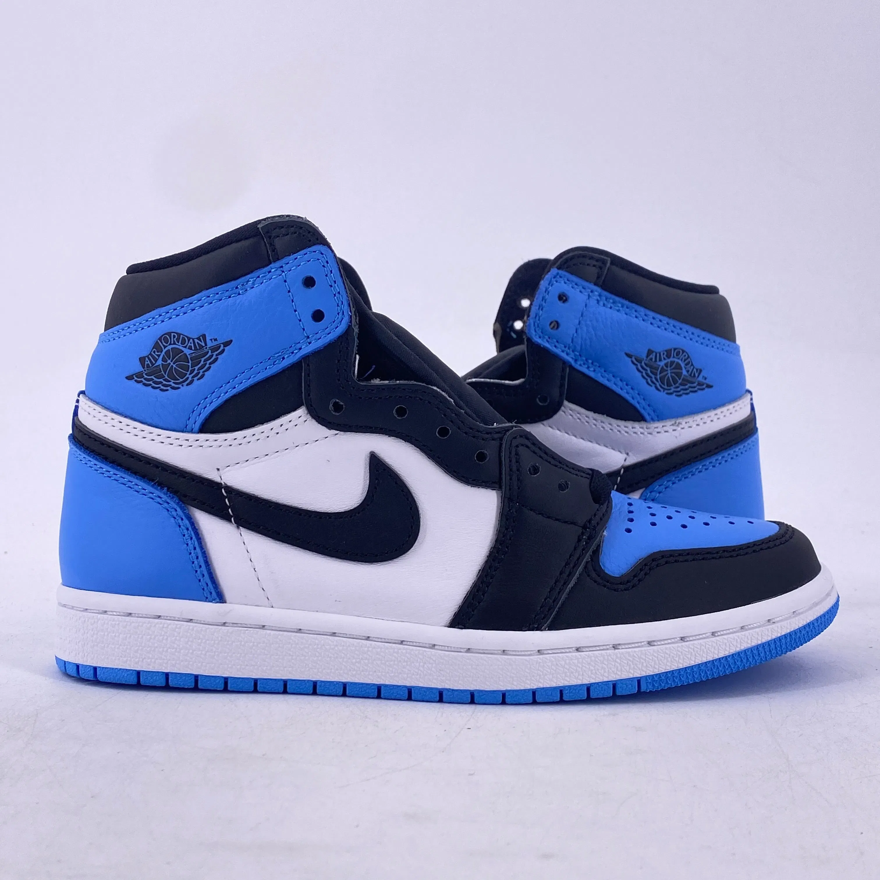 Air Jordan 1 Retro High "Unc Toe" 2023 New Size 4