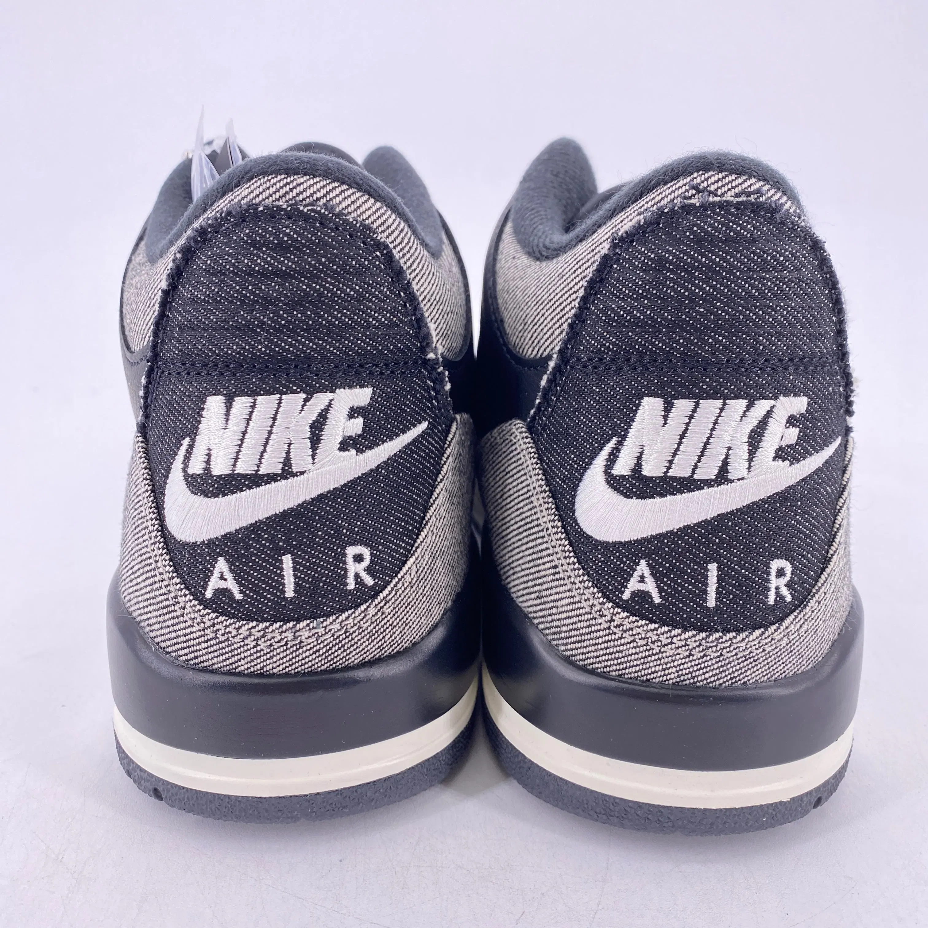 Air Jordan 3 Retro "Levis Black" 2026 New Size 10.5