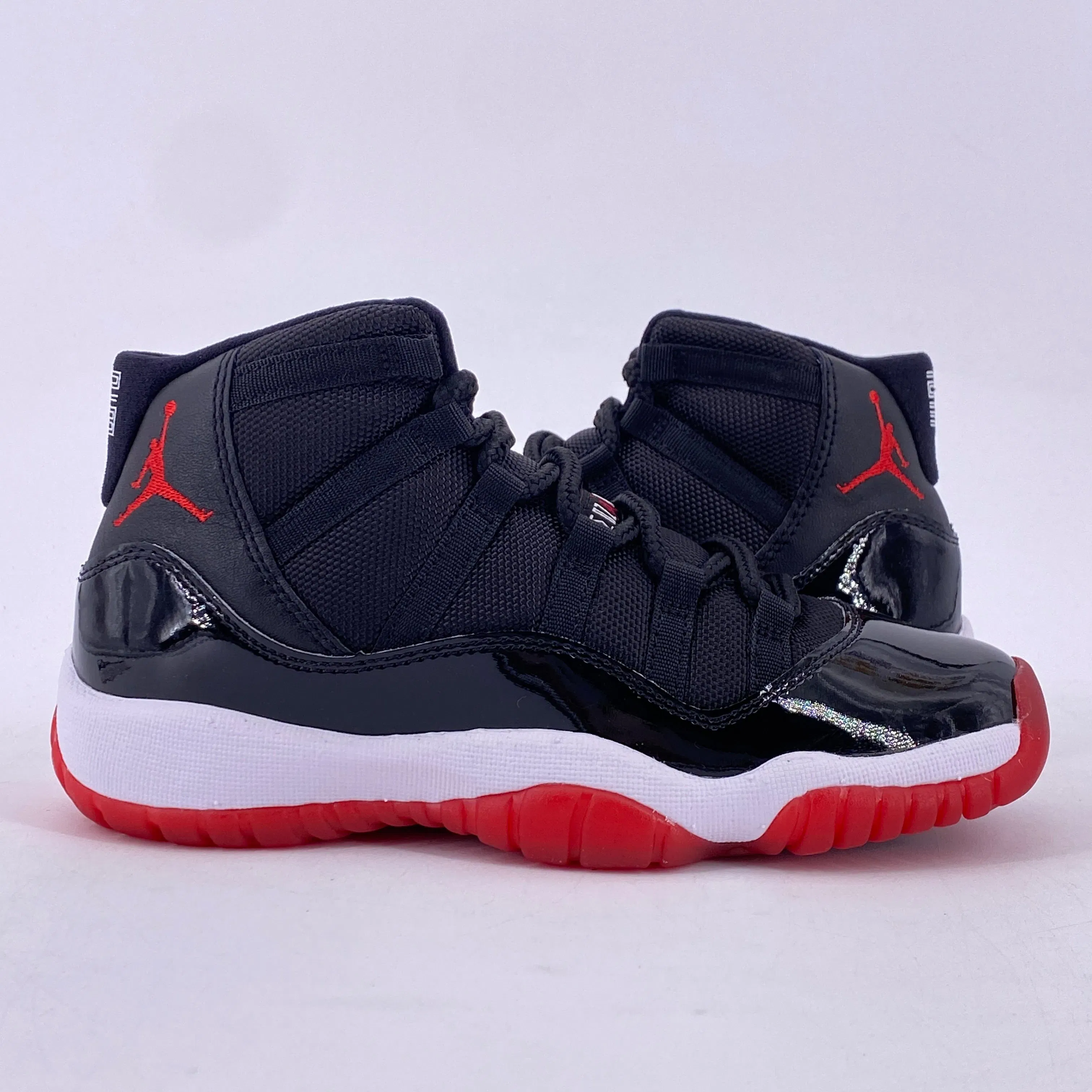 Air Jordan (GS) 11 Retro "Playoffs Bred" 2019 New Size 4Y