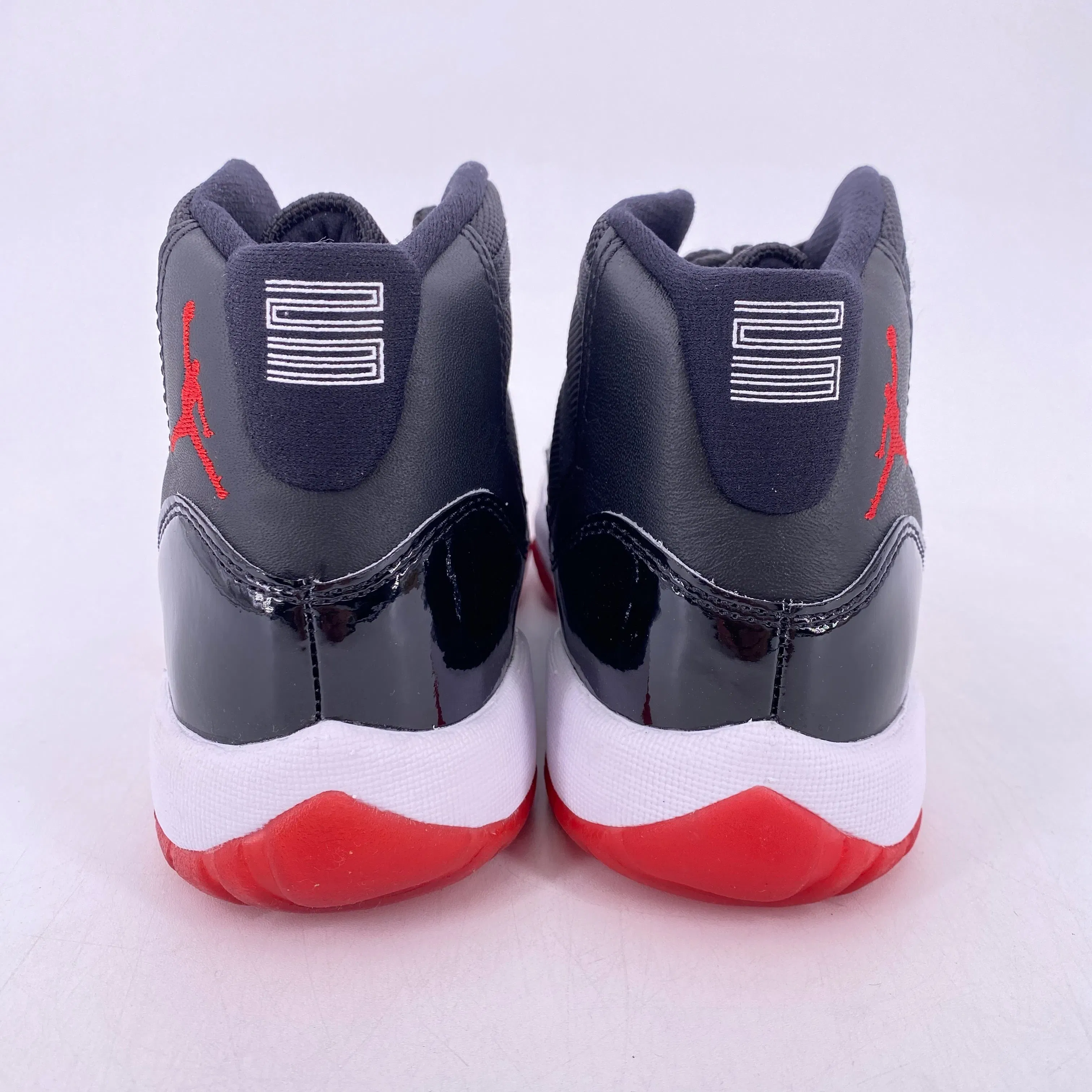 Air Jordan (GS) 11 Retro "Playoffs Bred" 2019 New Size 4Y