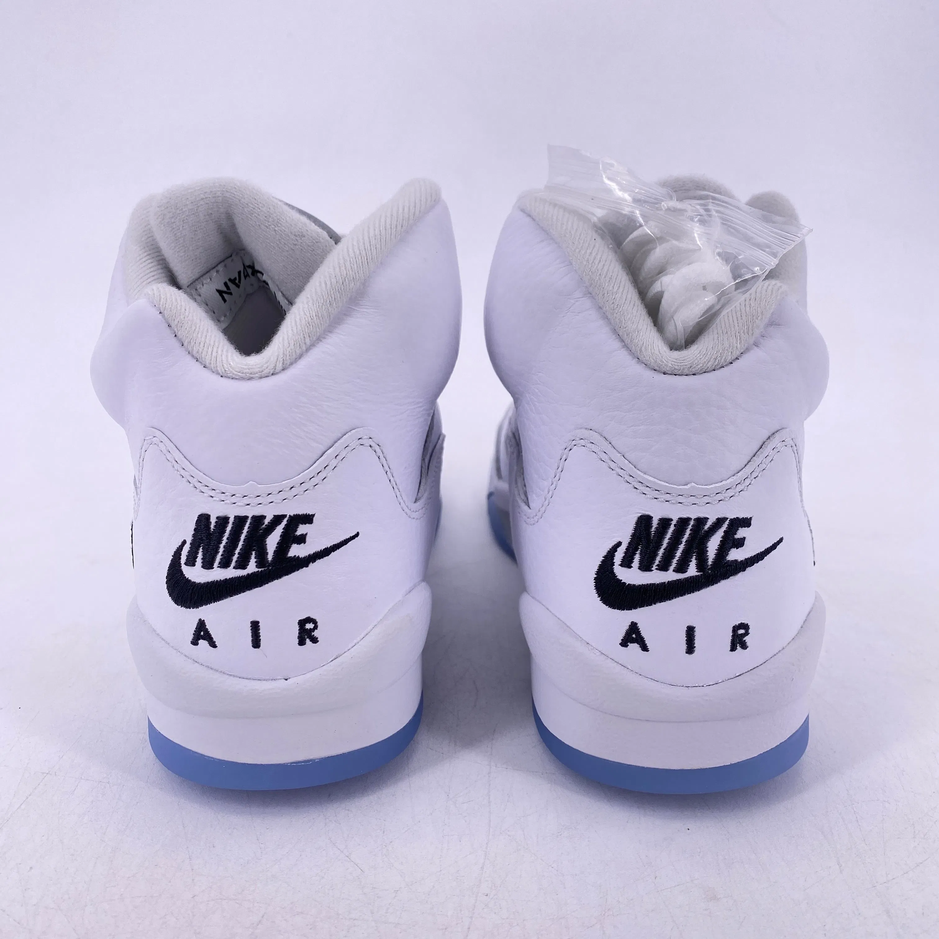 Air Jordan (GS) 5 Retro "White Metallic" 2026 New Size 4Y