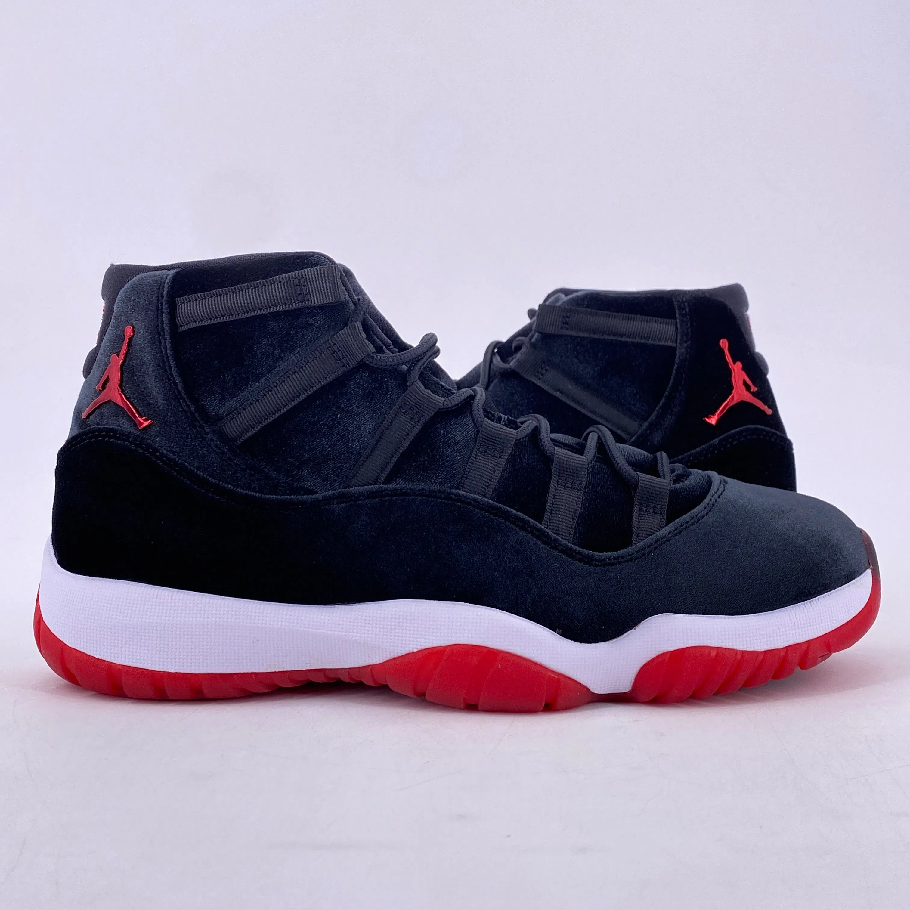 Air Jordan (W) 11 Retro "Bred Velvet" 2024 New Size 11.5W