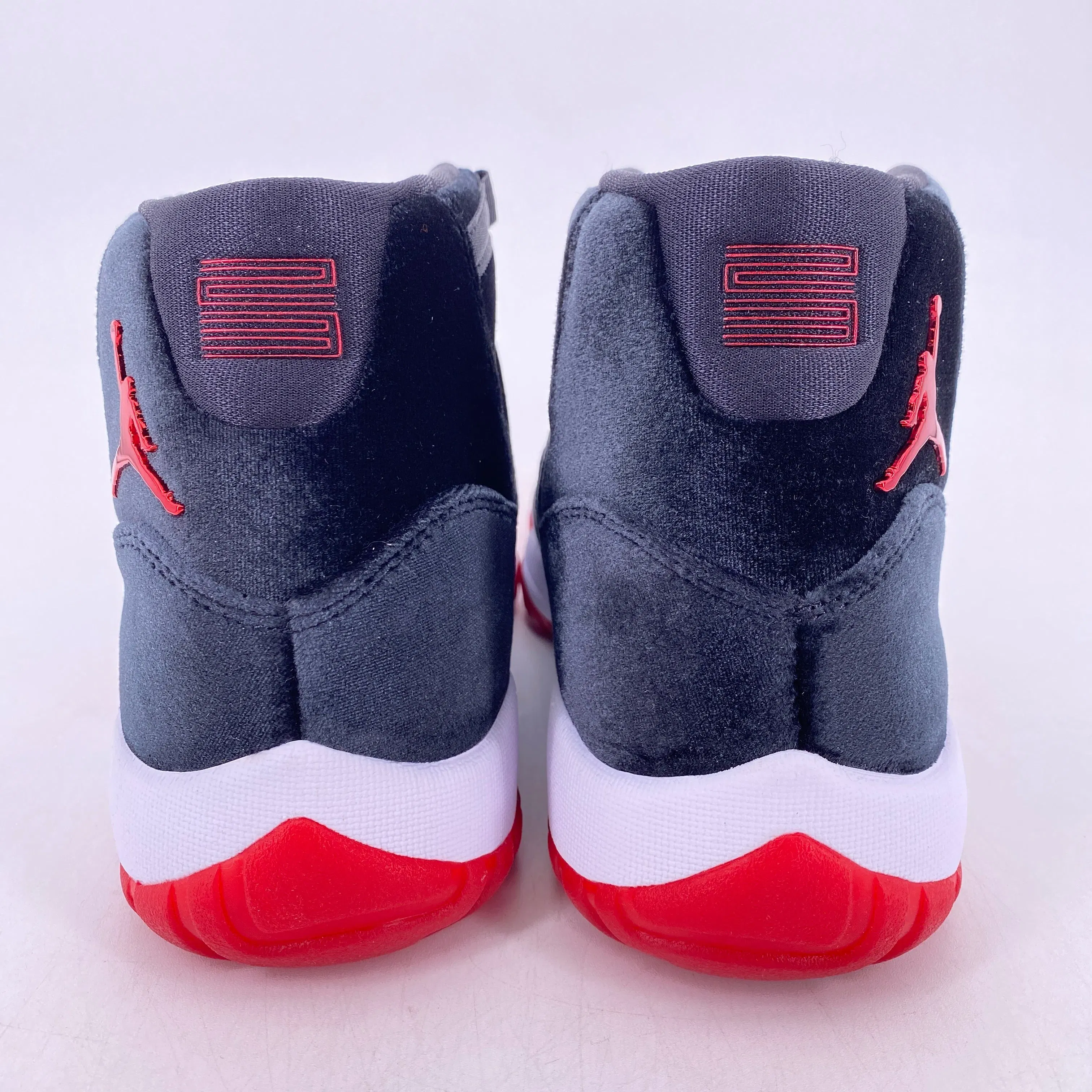 Air Jordan (W) 11 Retro "Bred Velvet" 2024 New Size 11.5W