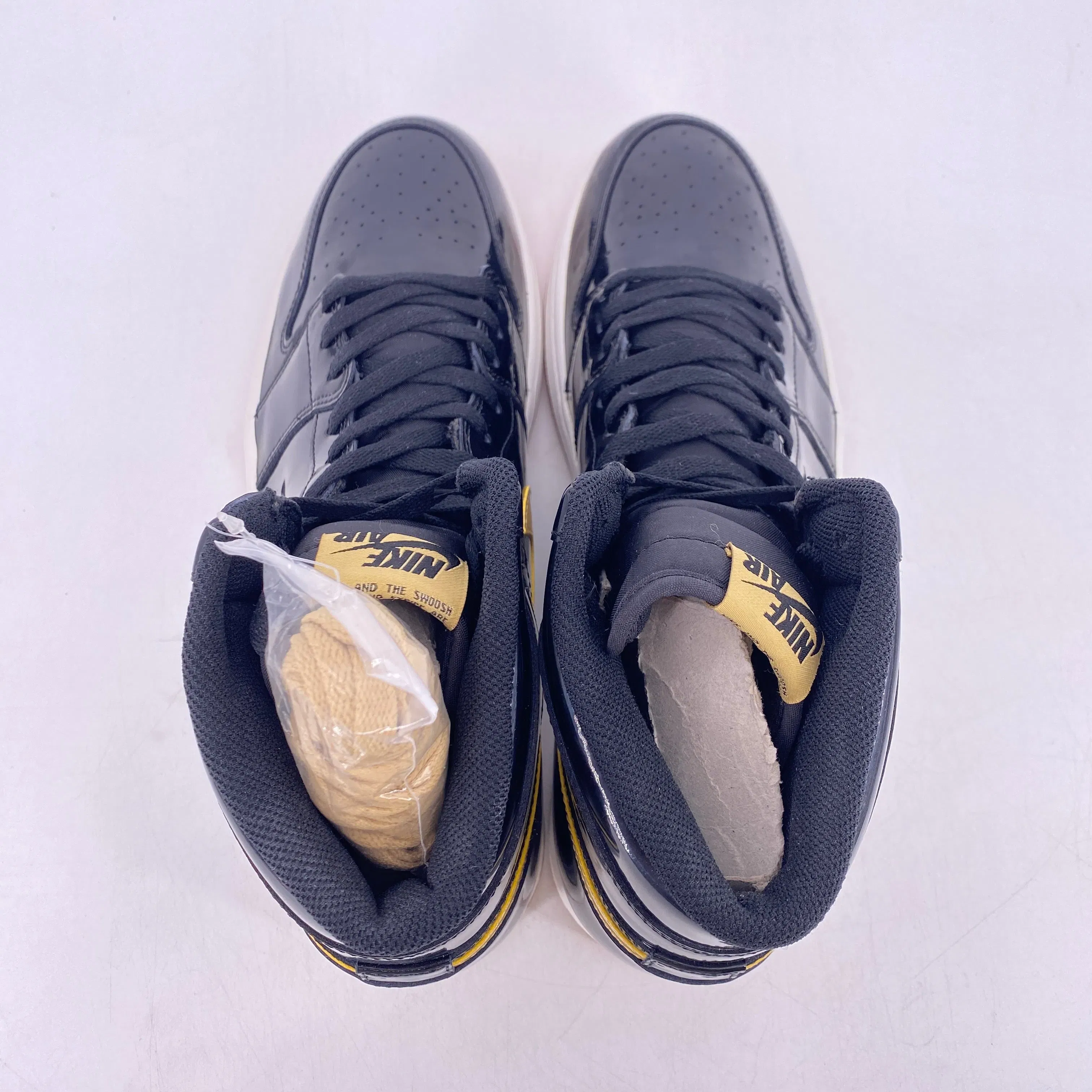 Air Jordan 1 Retro "Black Metallic Gold" 2013 New Size 11.5