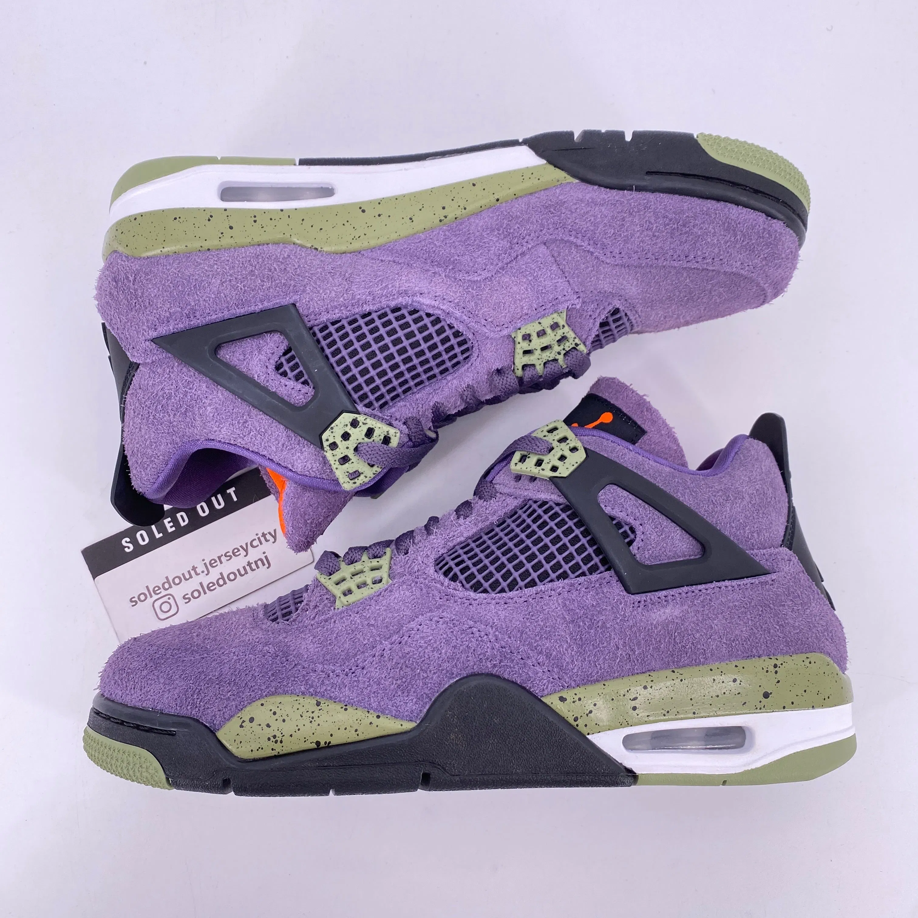 Air Jordan (W) 4 Retro "Canyon Purple" 2022 New (Cond) Size 10.5W