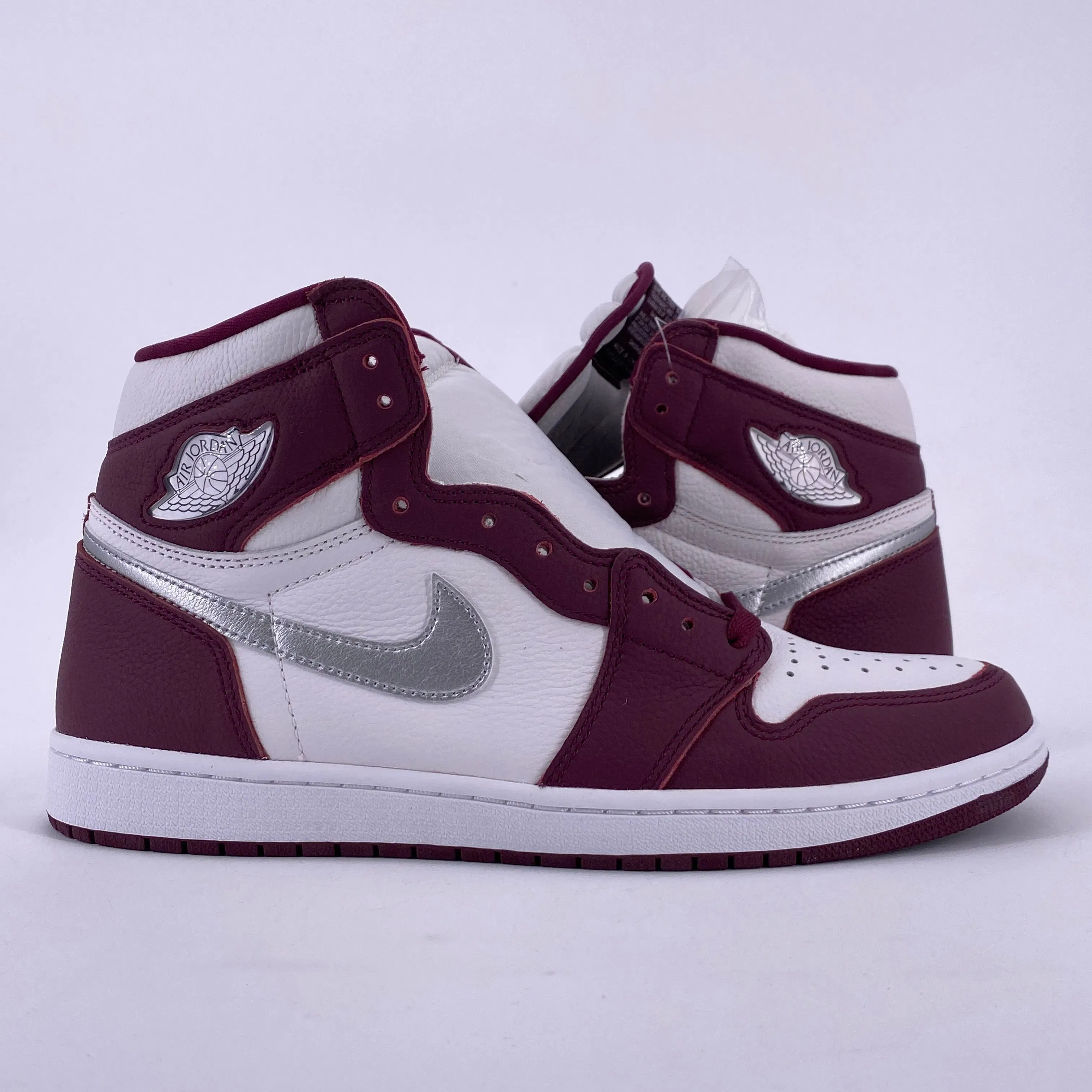 Air Jordan 1 Retro High OG "Bordeaux" 2021 New Size 11