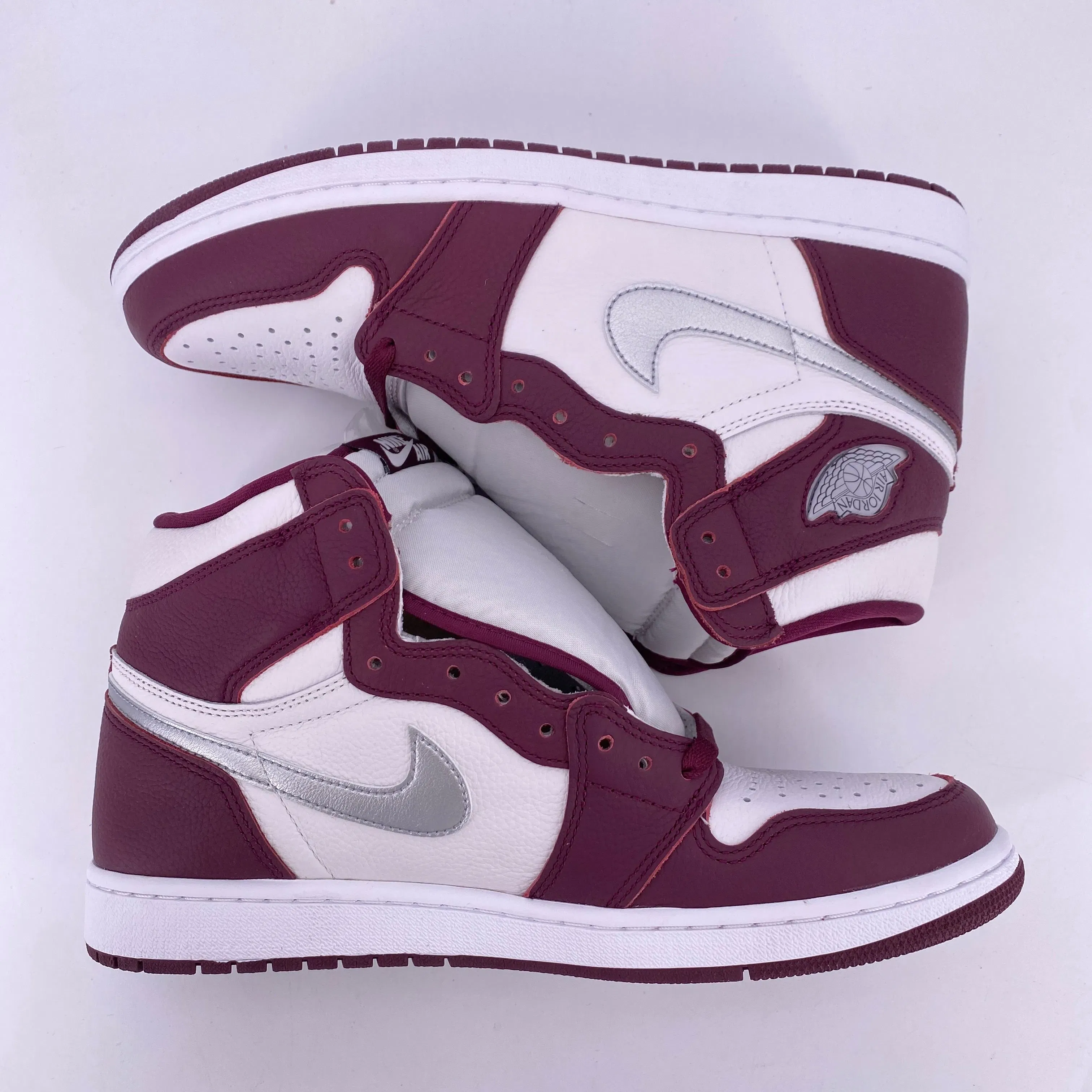 Air Jordan 1 Retro High OG "Bordeaux" 2021 New Size 11