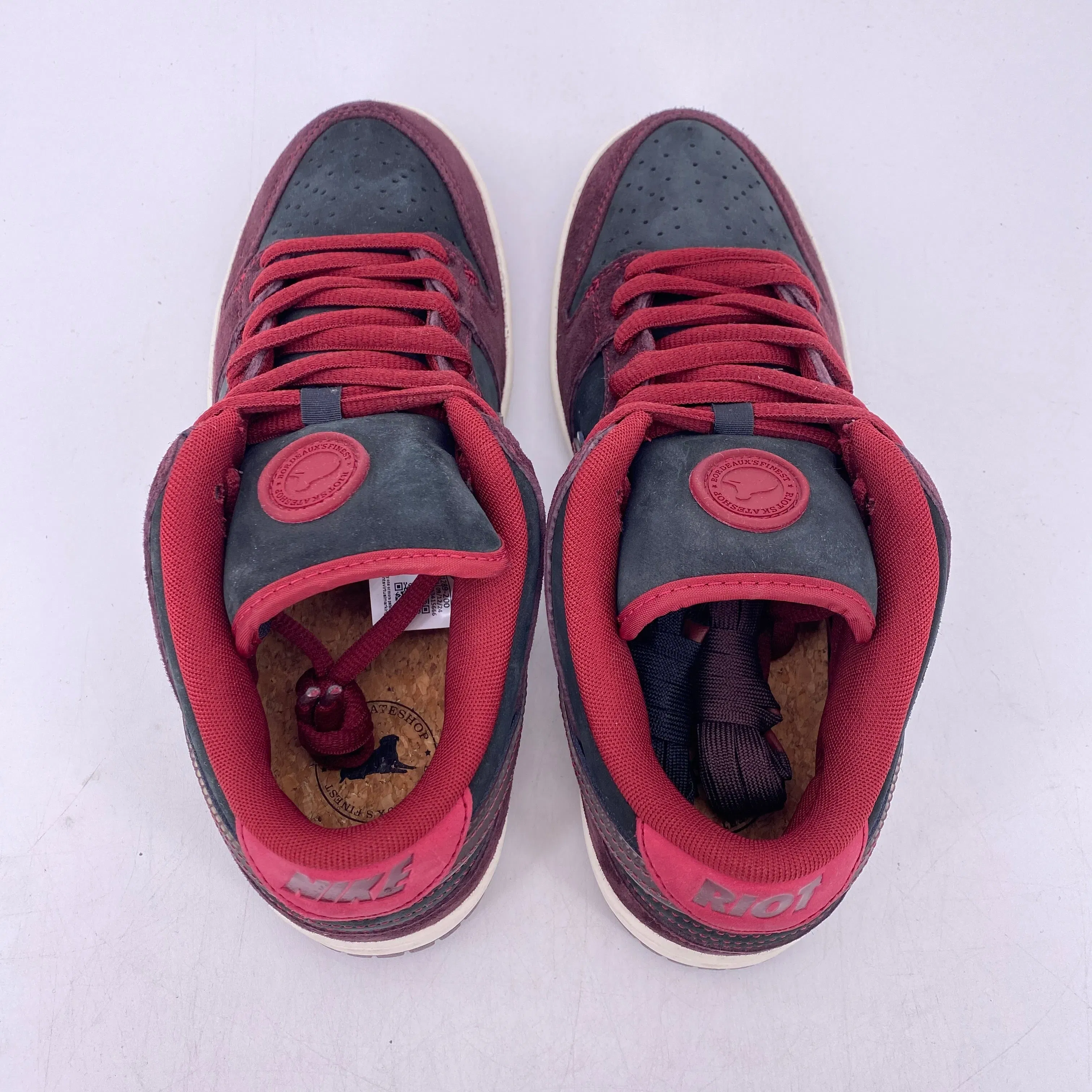 Nike SB Dunk Low "Riot Skateshop" 2025 New Size 8.5