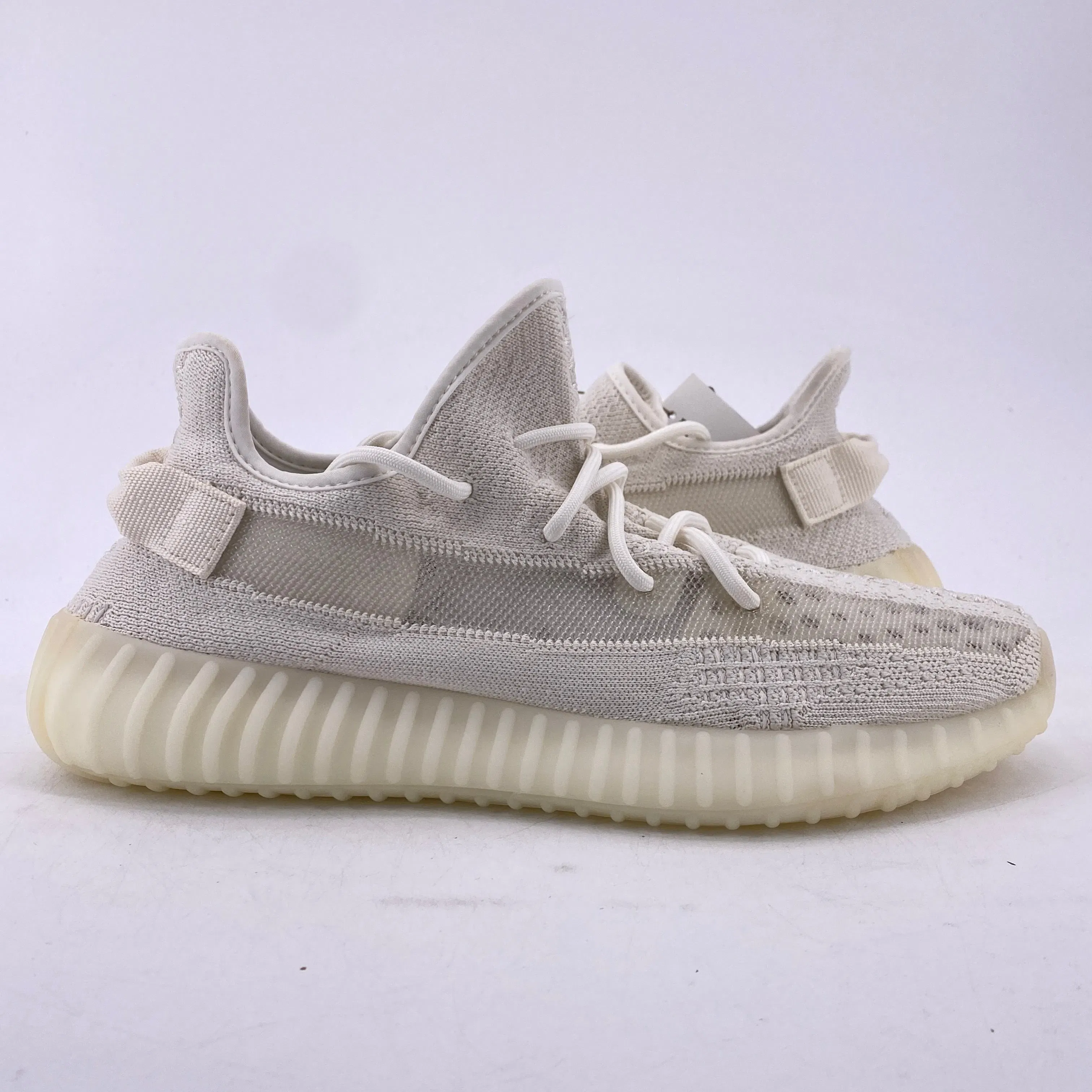 Yeezy 350 v2 "Bone" 2022 New (Cond) Size 10.5