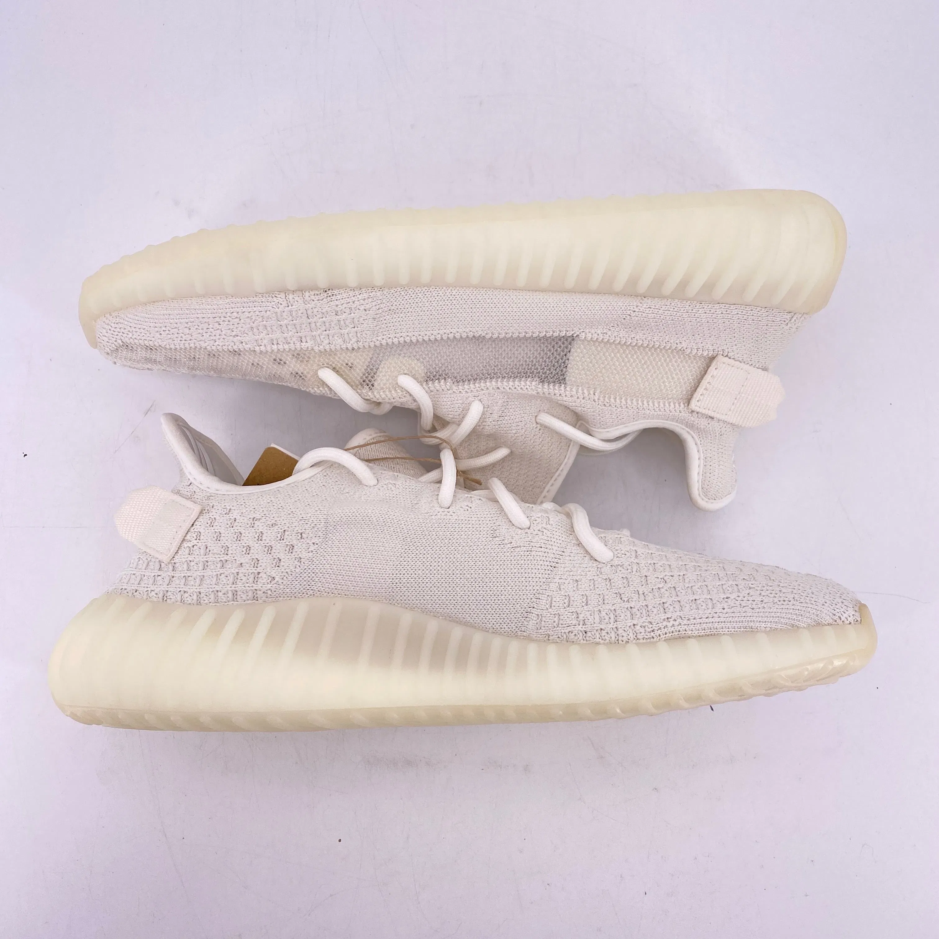 Yeezy 350 v2 "Bone" 2022 New (Cond) Size 10.5