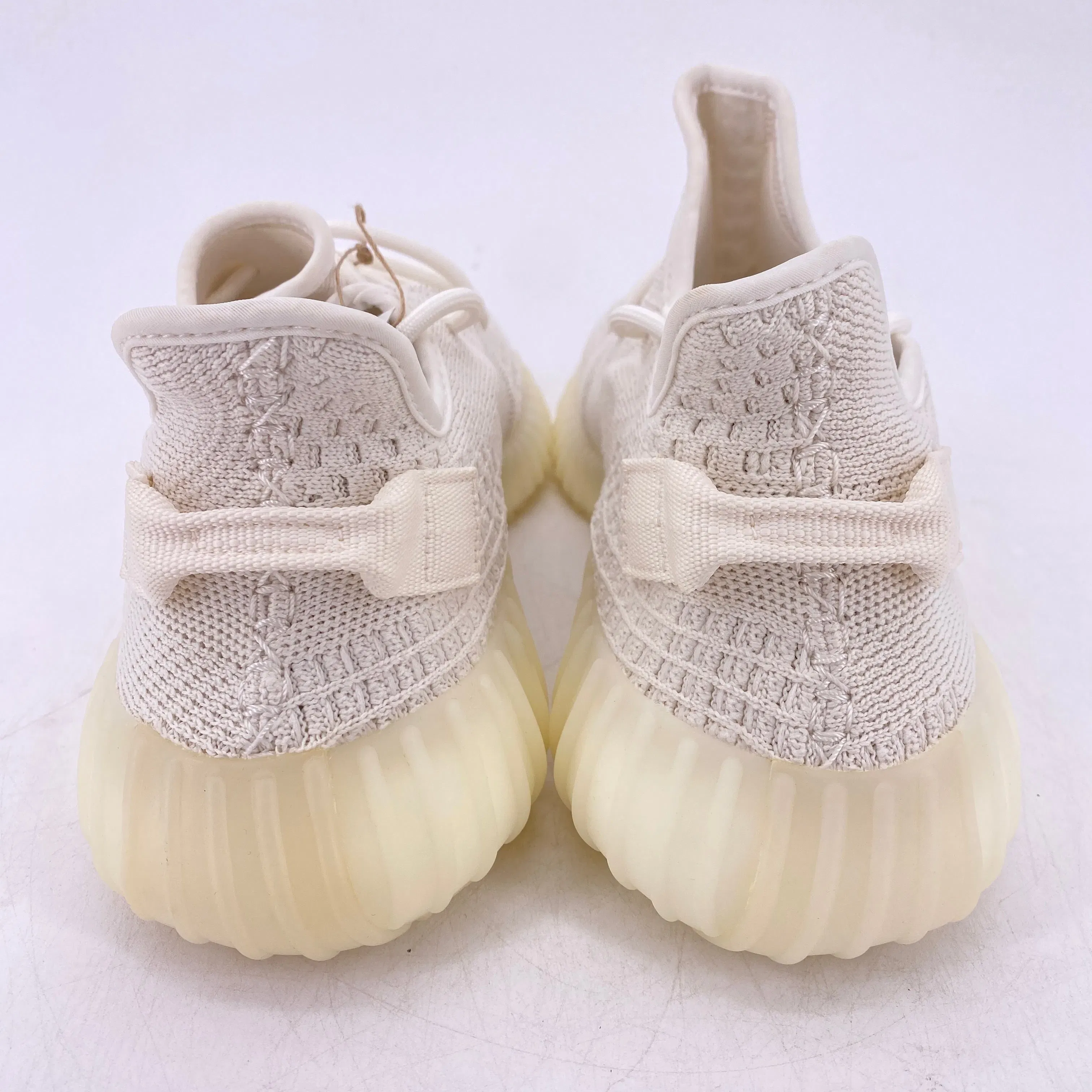 Yeezy 350 v2 "Bone" 2022 New (Cond) Size 10.5