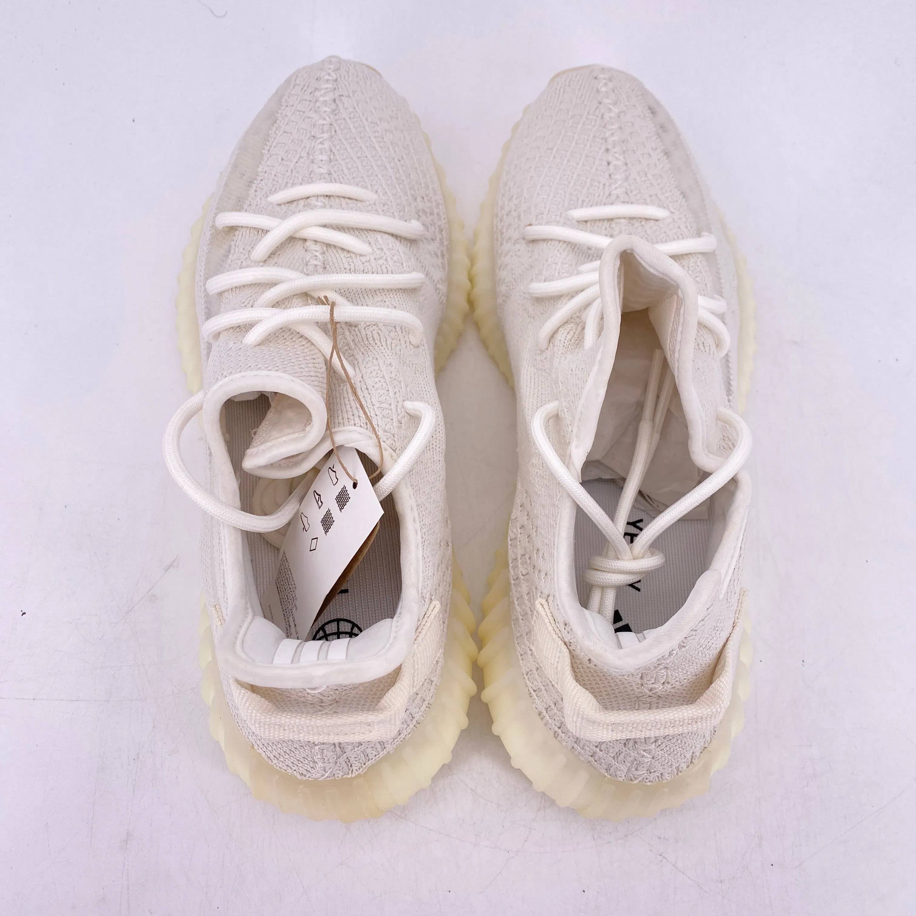 Yeezy 350 v2 "Bone" 2022 New (Cond) Size 10.5