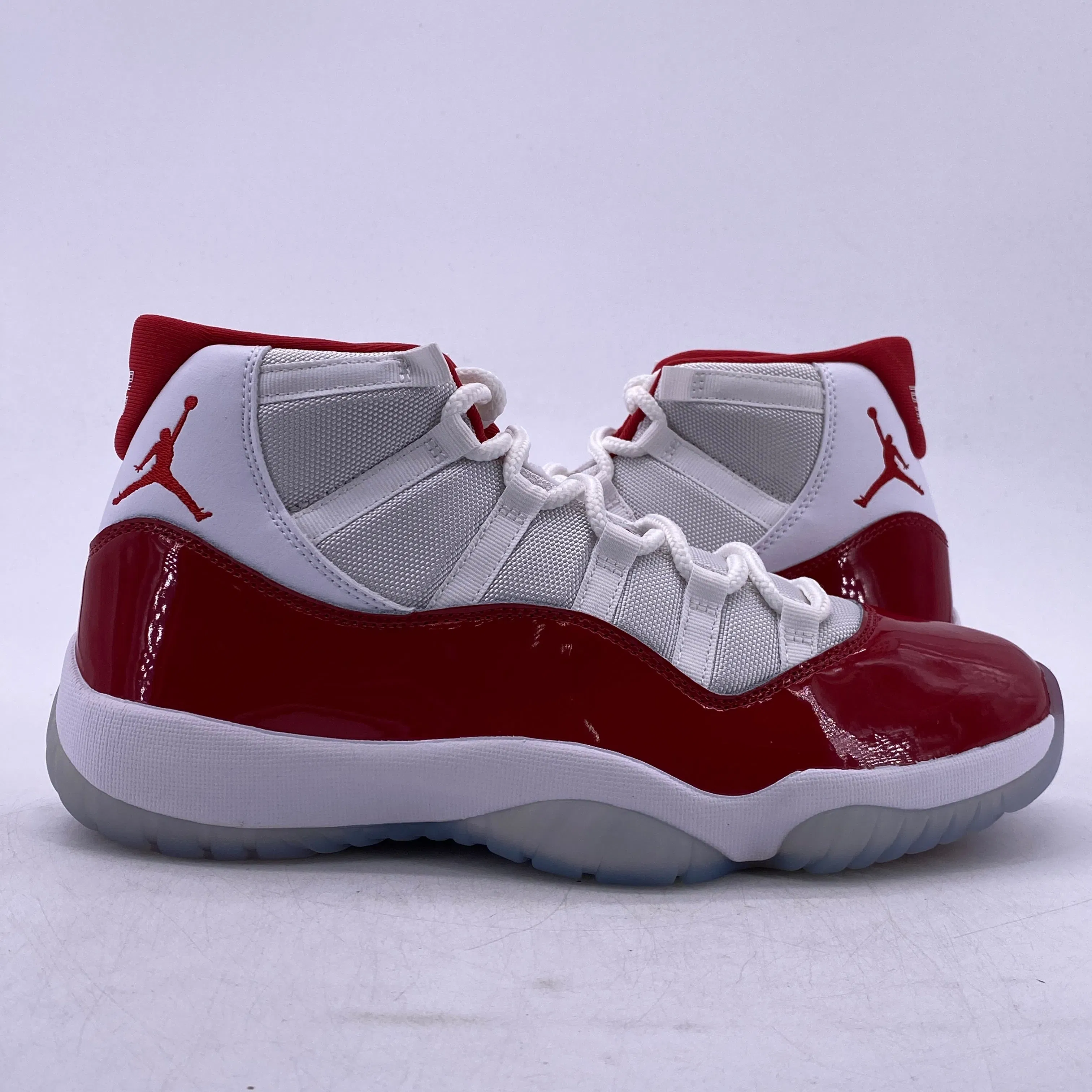 Air Jordan 11 Retro "Cherry" 2022 New Size 10.5