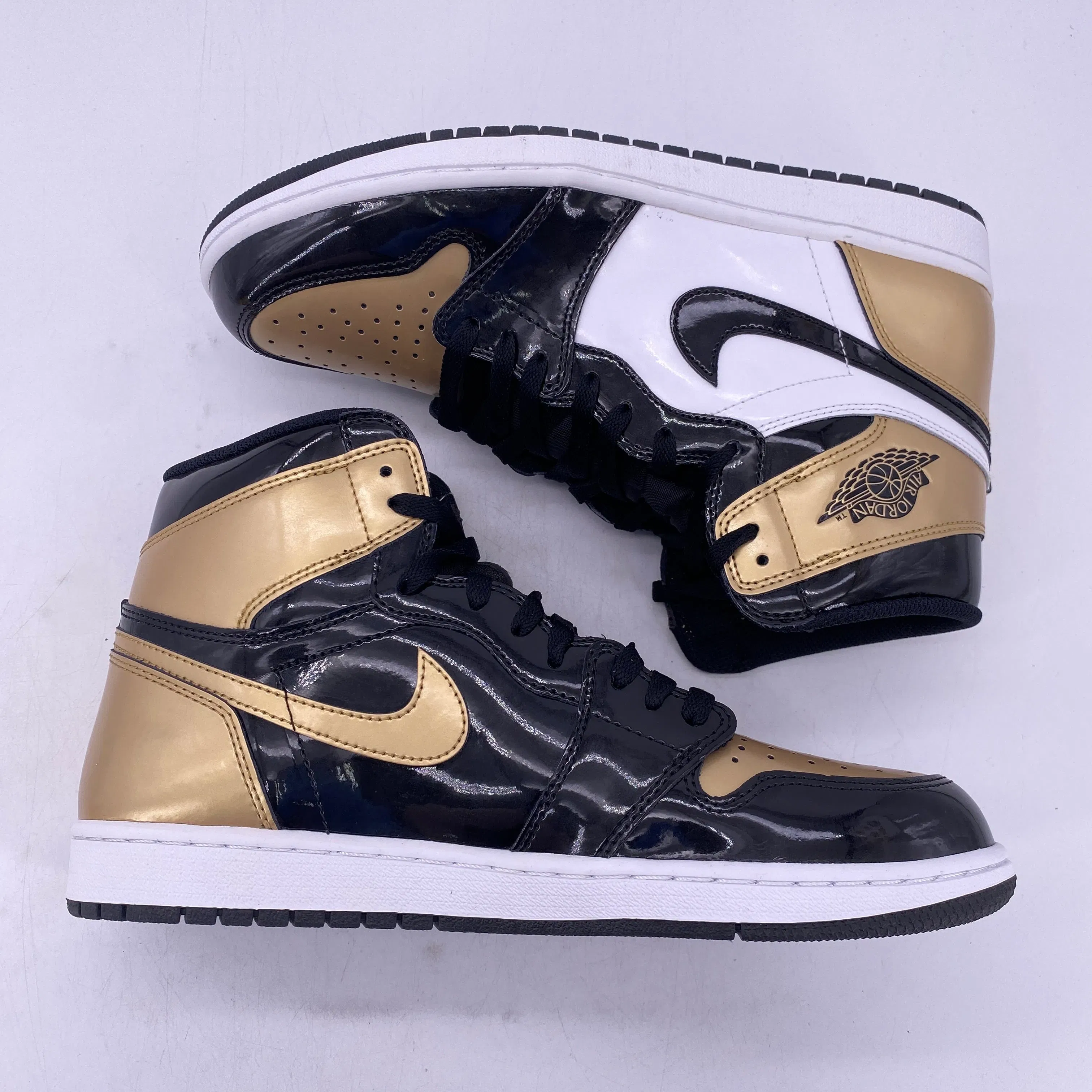 Air Jordan 1 Retro High "Gold Toe" 2018 New Size 10.5