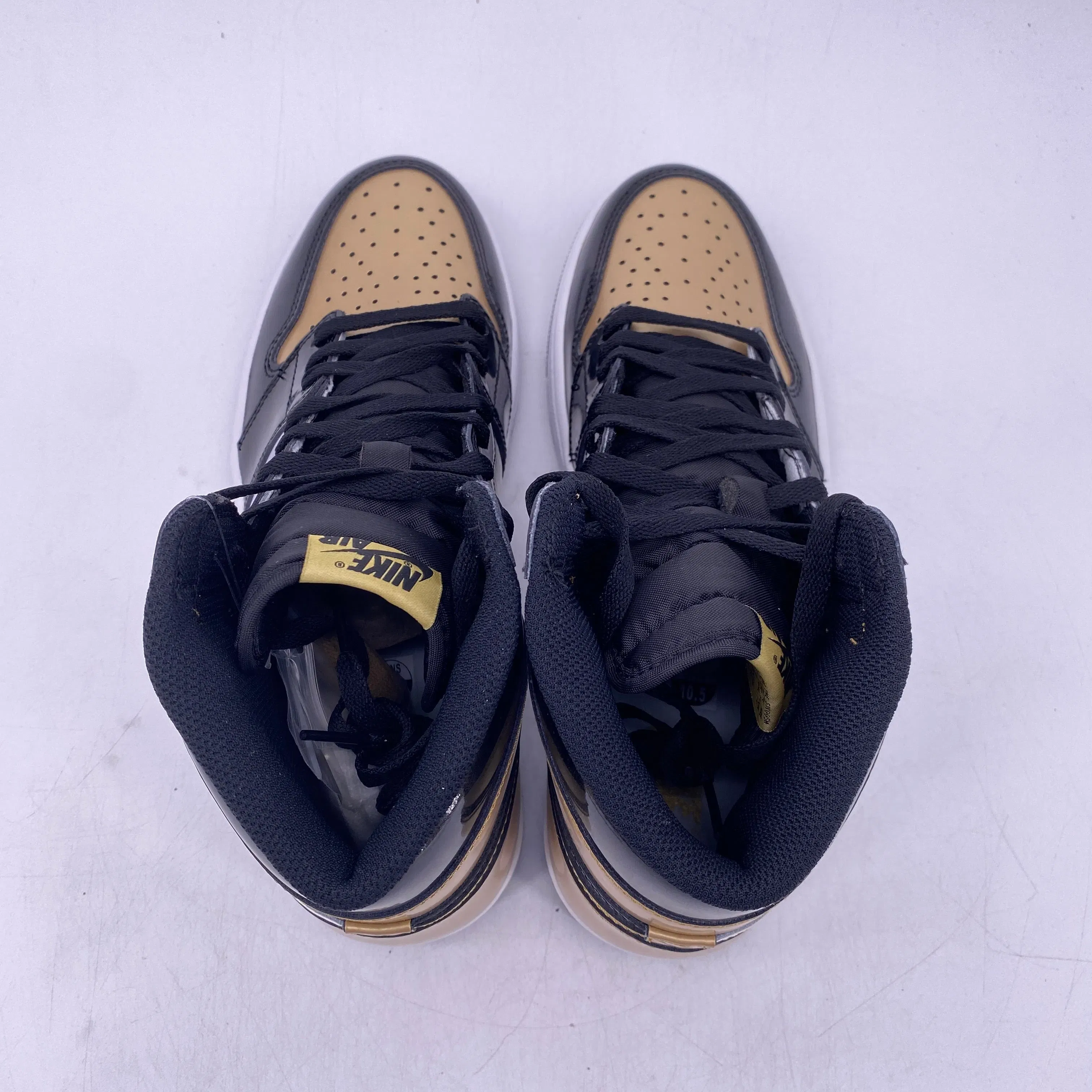 Air Jordan 1 Retro High "Gold Toe" 2018 New Size 10.5