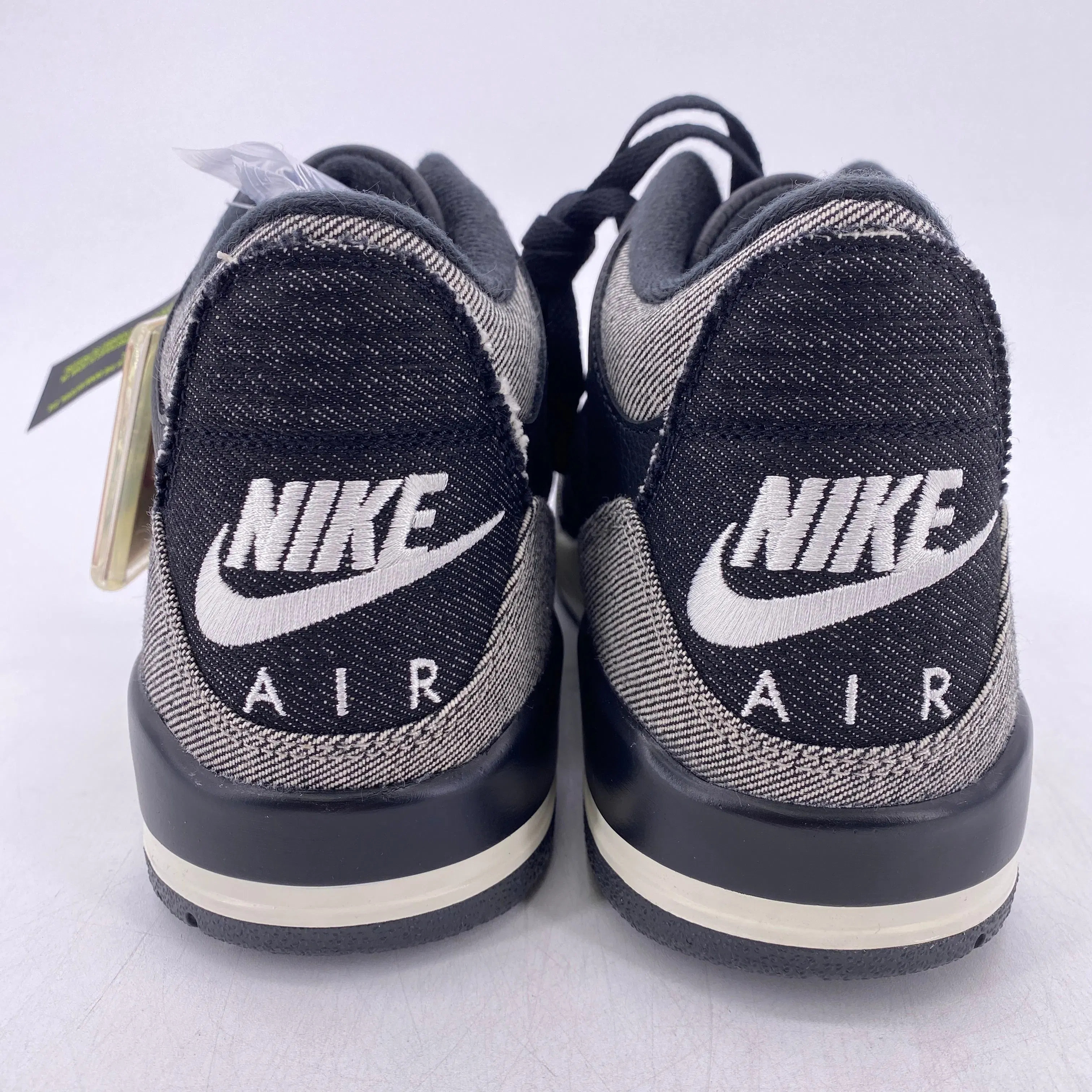 Air Jordan 3 Retro "Levis Black Denim" 2026 New Size 9