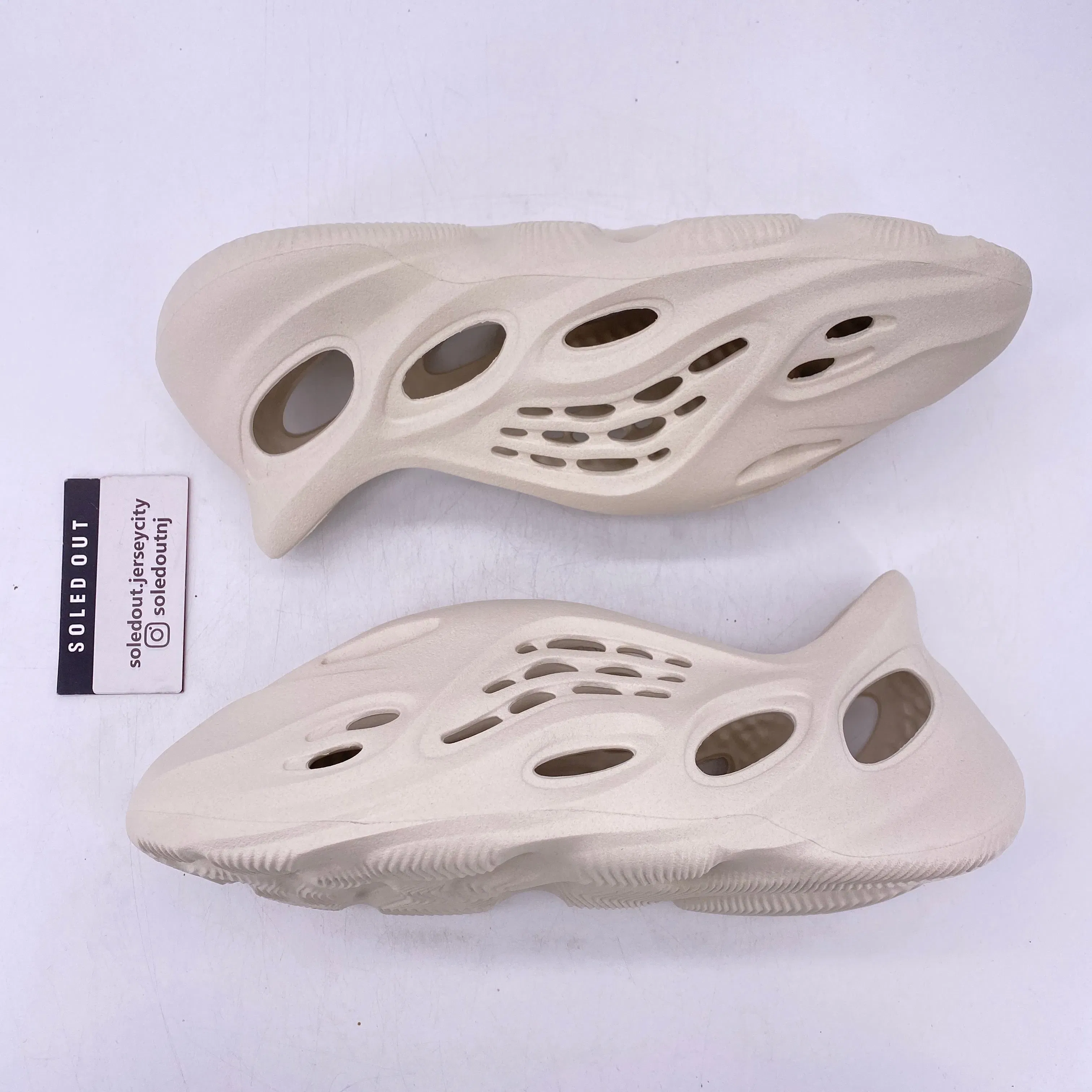 Yeezy Foam RNNR "Sand" 2021 New Size 12