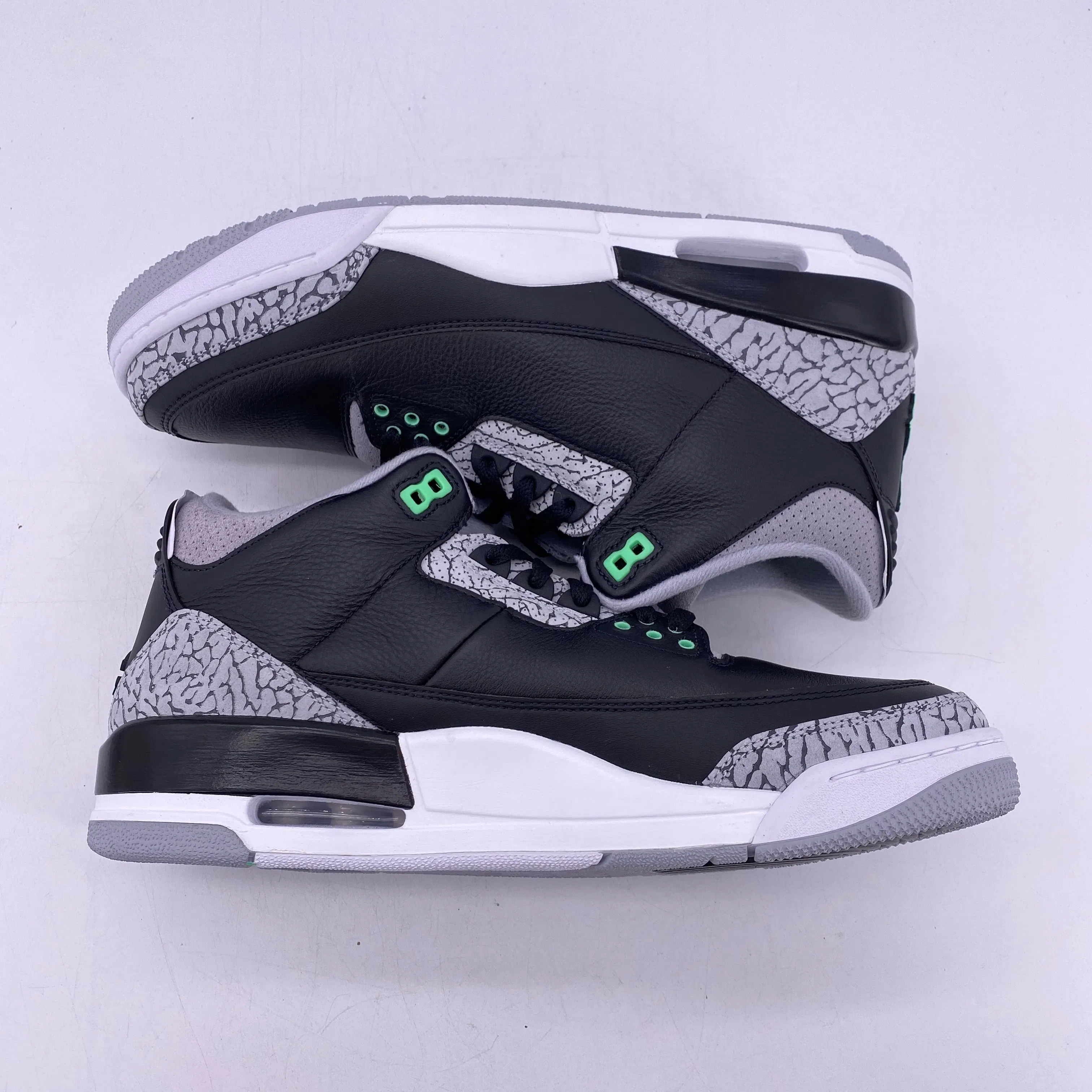 Air Jordan 3 Retro "Green Glow" 2024 New Size 12.5