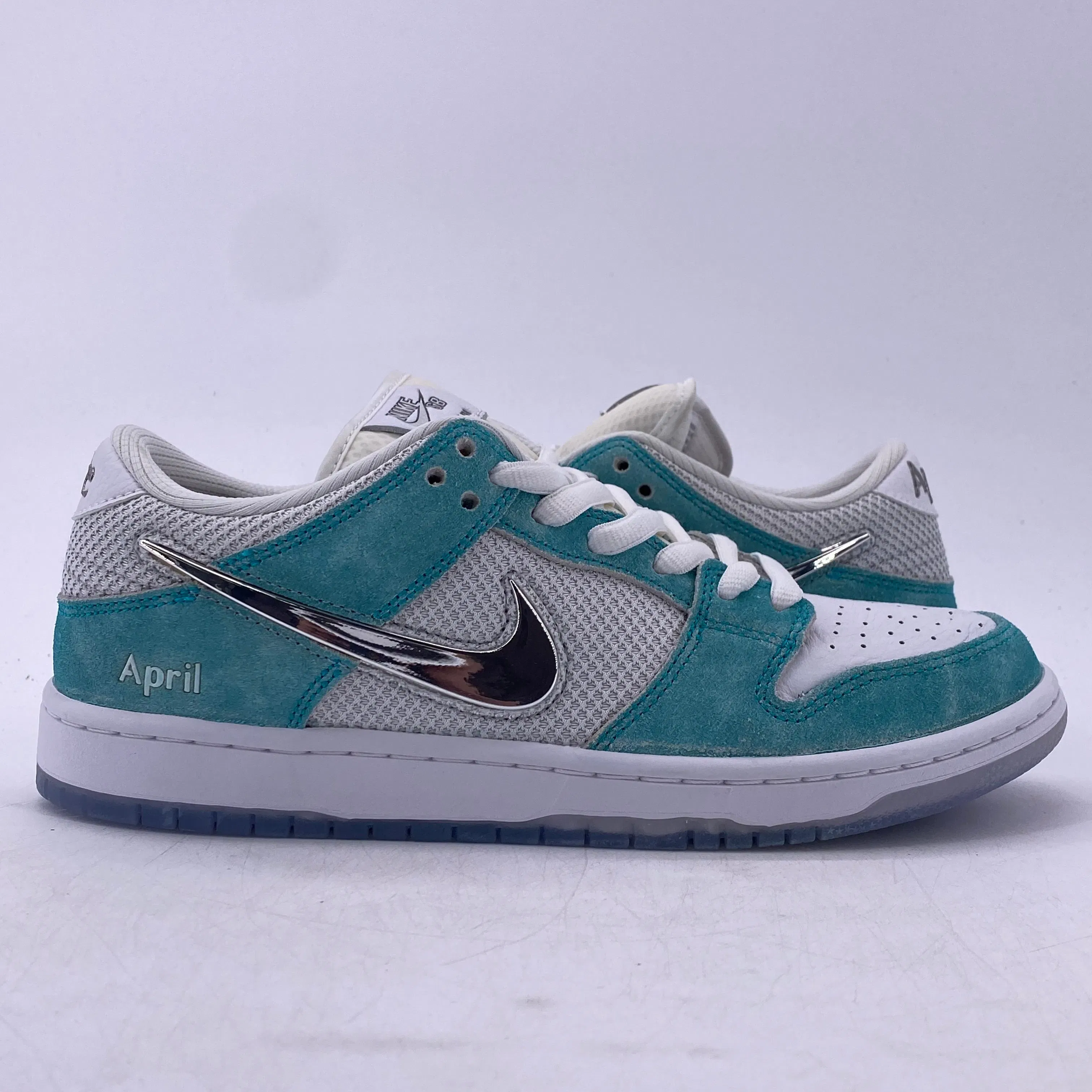 Nike SB Dunk Low "April" 2023 New Size 9