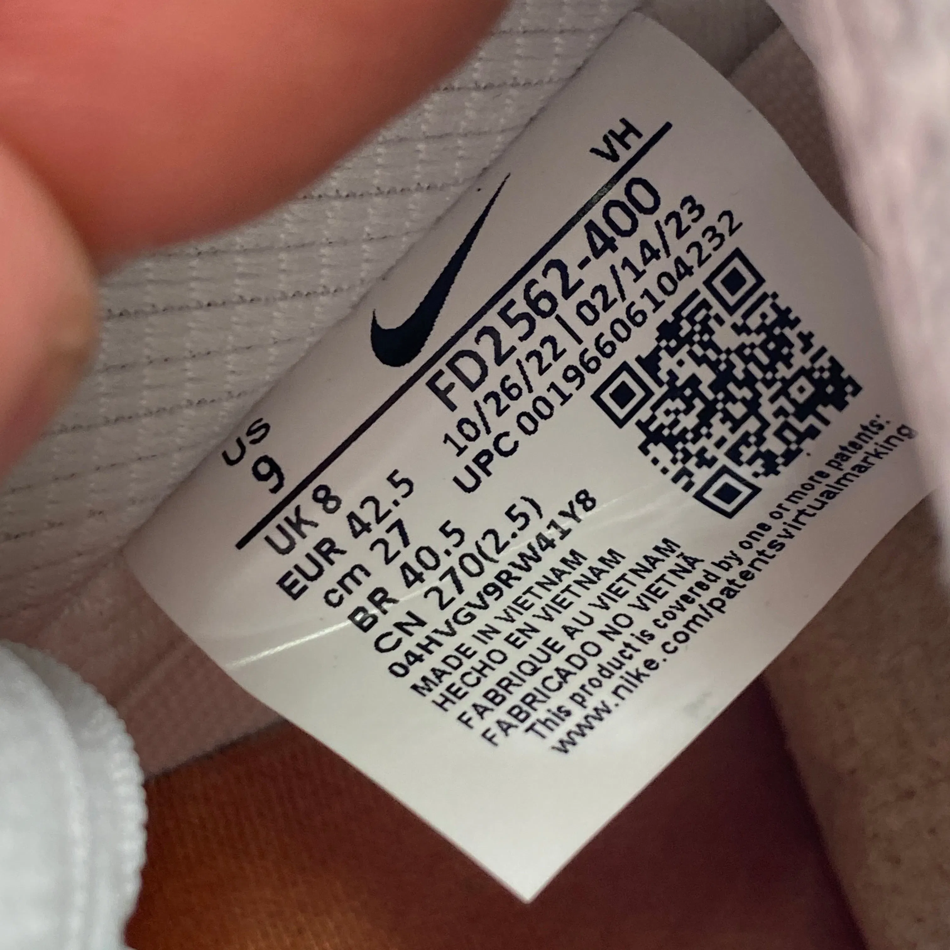 Nike SB Dunk Low "April" 2023 New Size 9