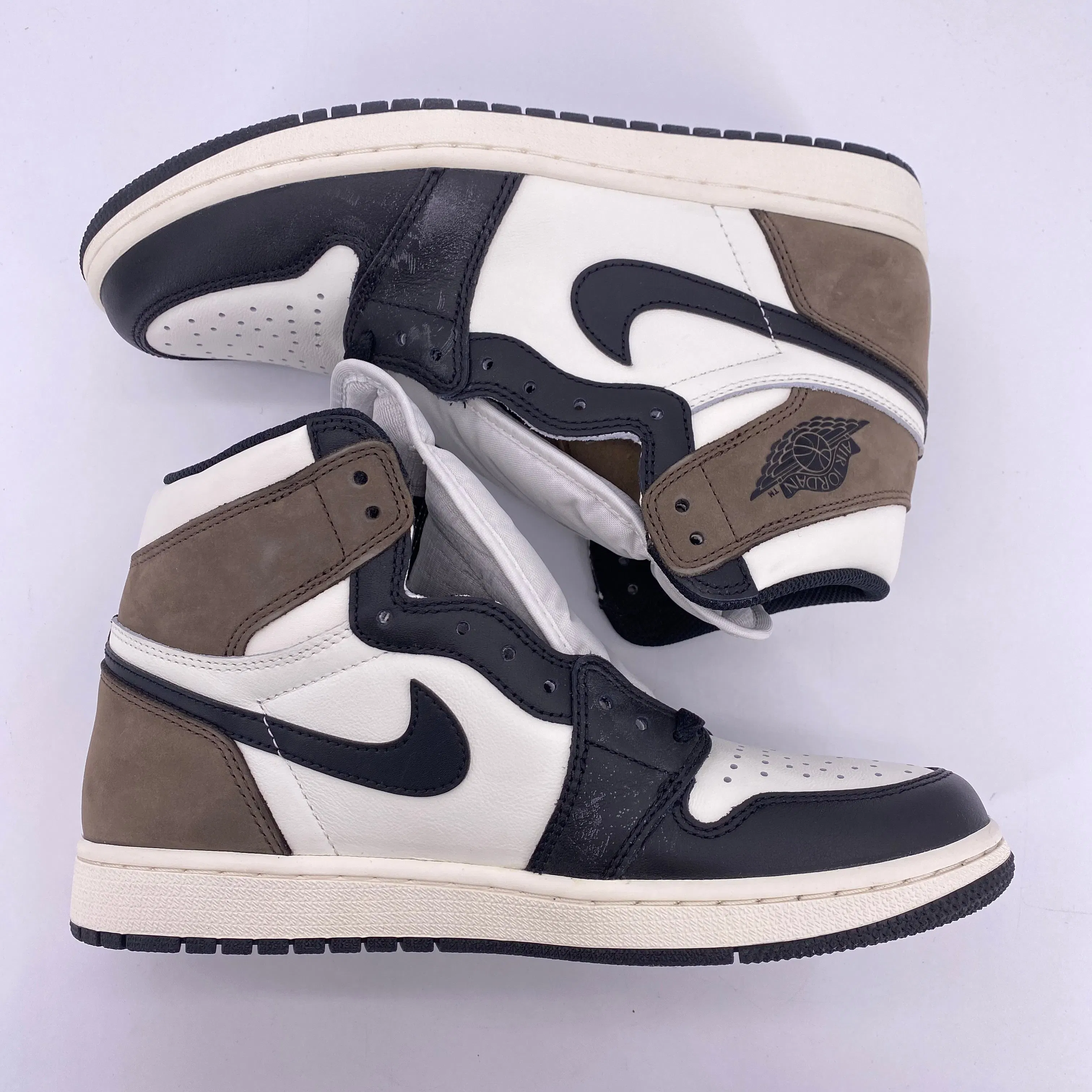 Air Jordan 1 Retro High OG "Mocha" 2020 New Size 9