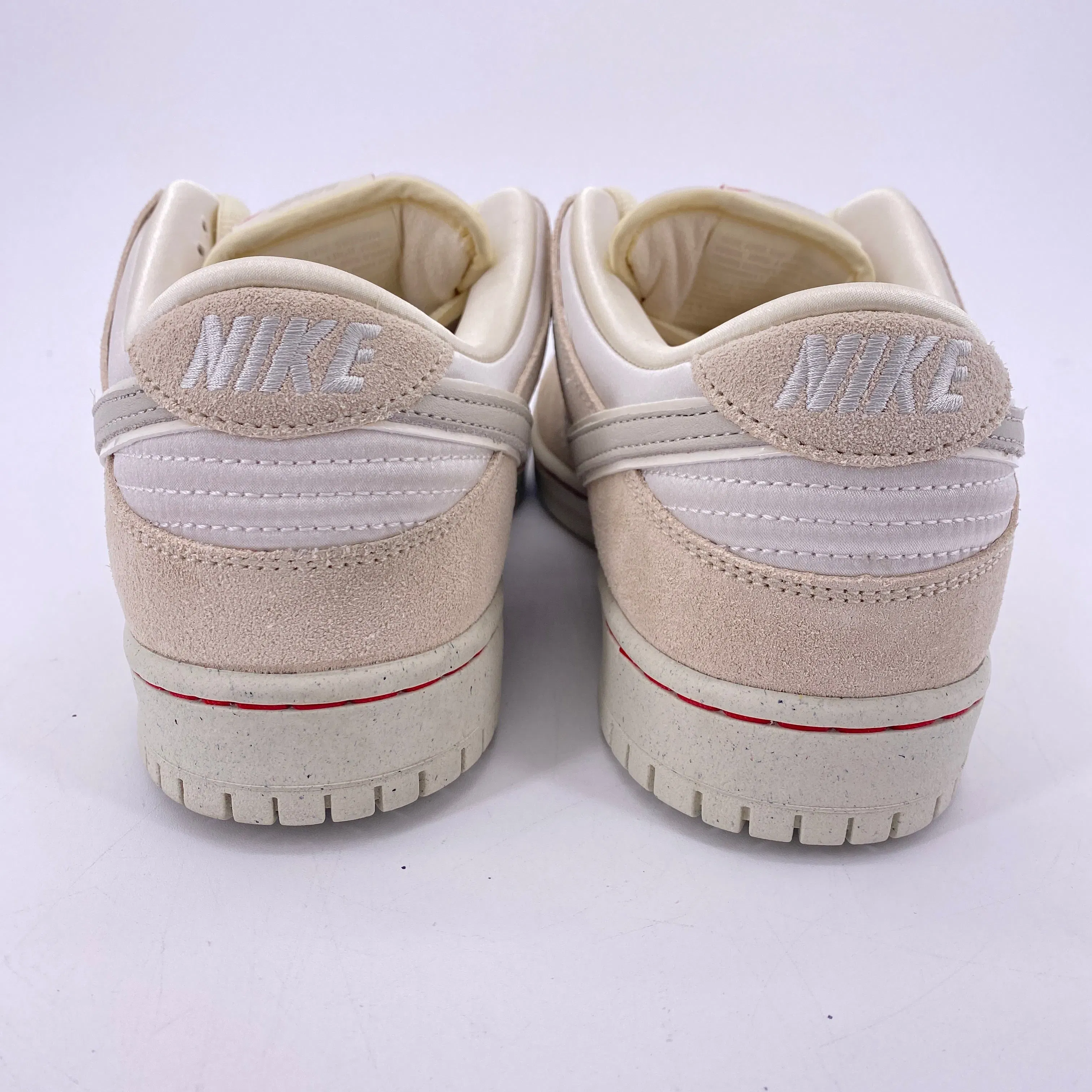 Nike SB Dunk Low "City Of Love Light Bone" 2024 New Size 9
