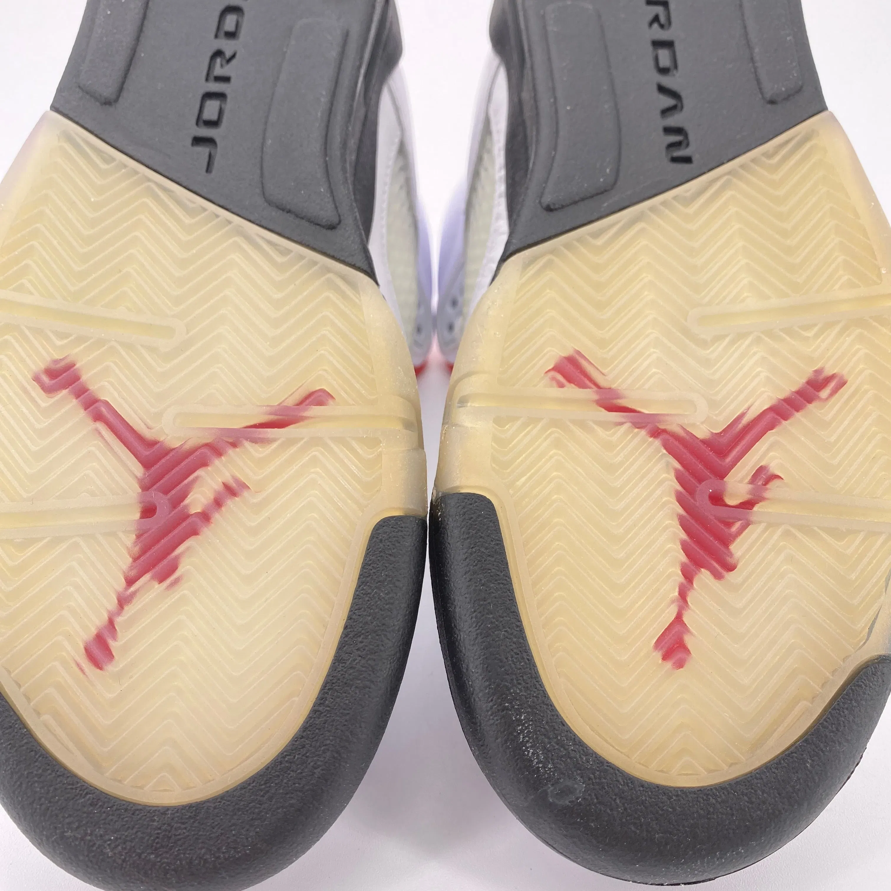 Air Jordan (GS) 5 Retro "Fire Red" 2020 New Size 5Y