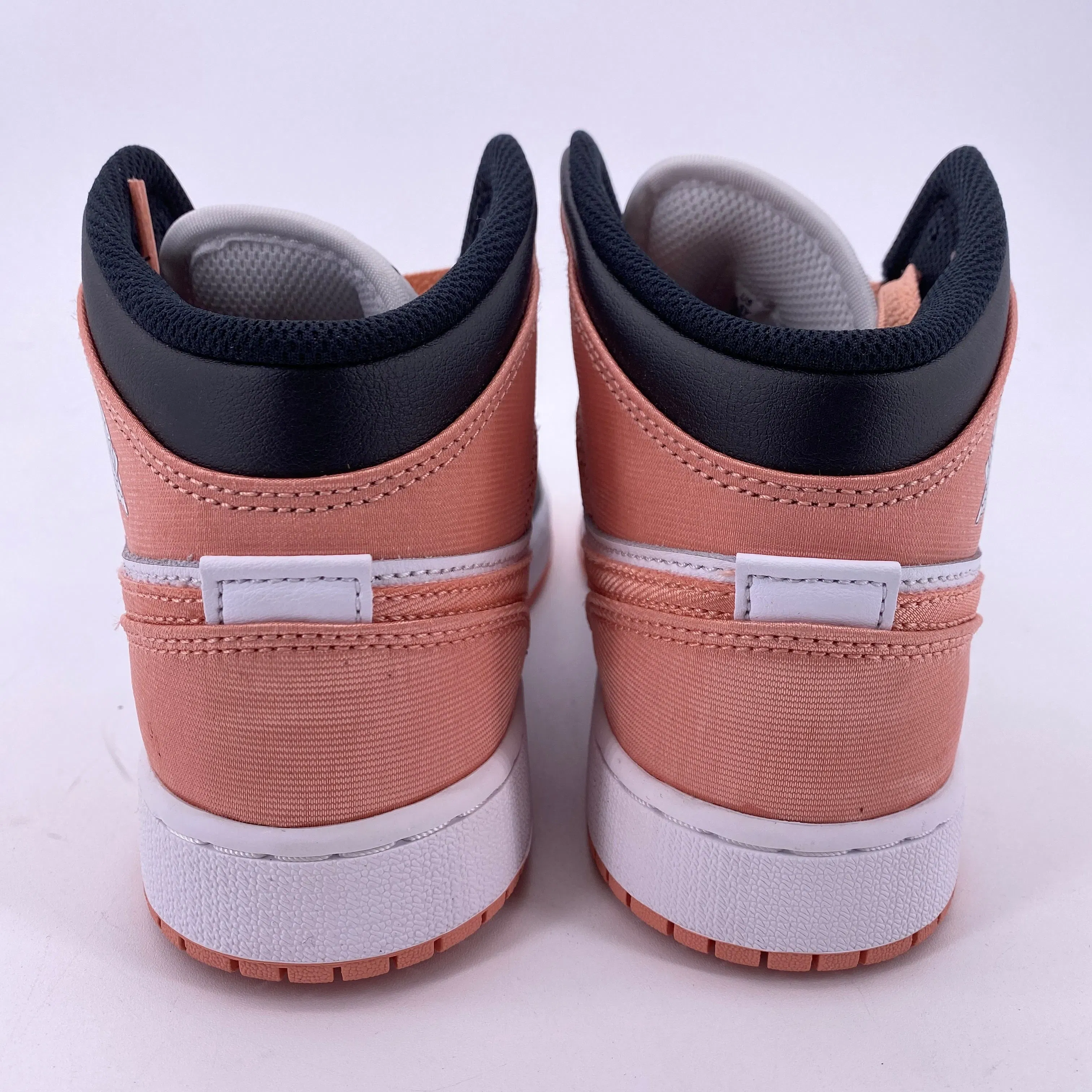 Air Jordan 1 Mid (GS) "Light Madder Root" 2022 New Size 4.5Y