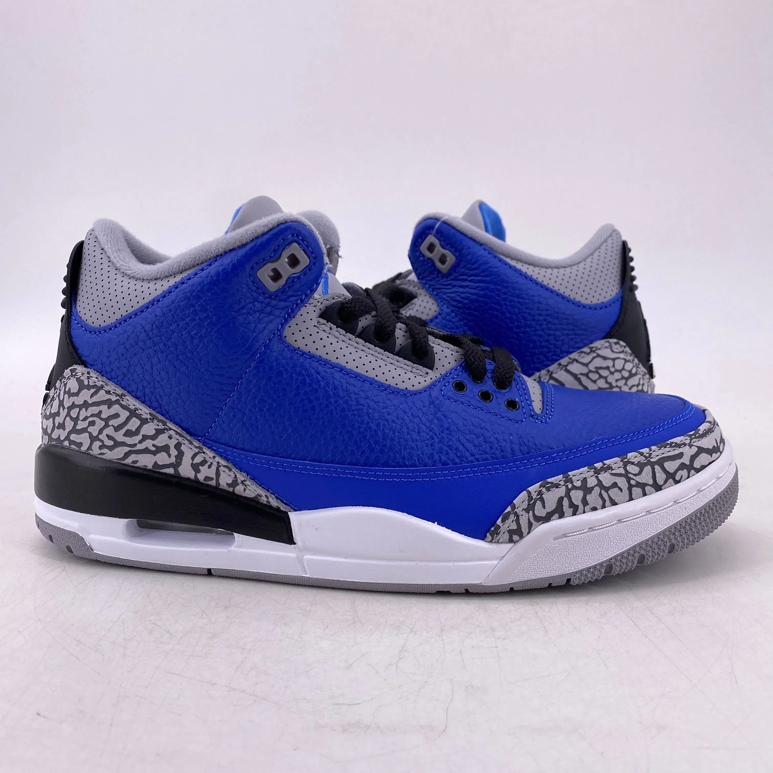 Air Jordan 3 Retro "Varsity Royal" 2020 New Size 8.5