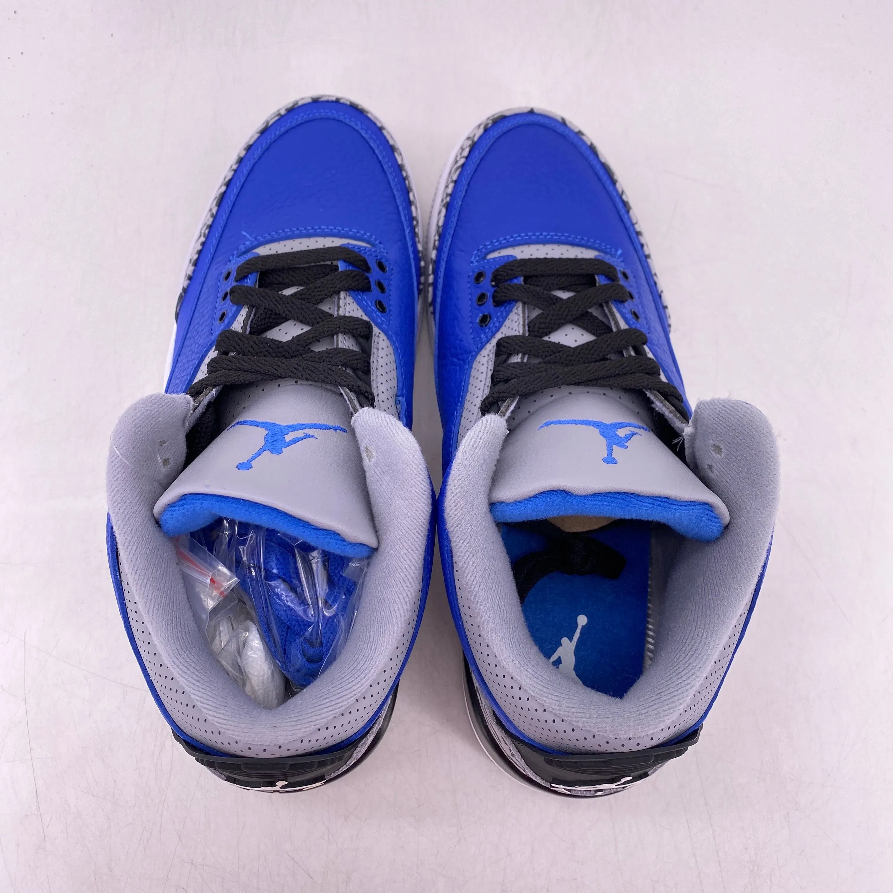 Air Jordan 3 Retro "Varsity Royal" 2020 New Size 8.5