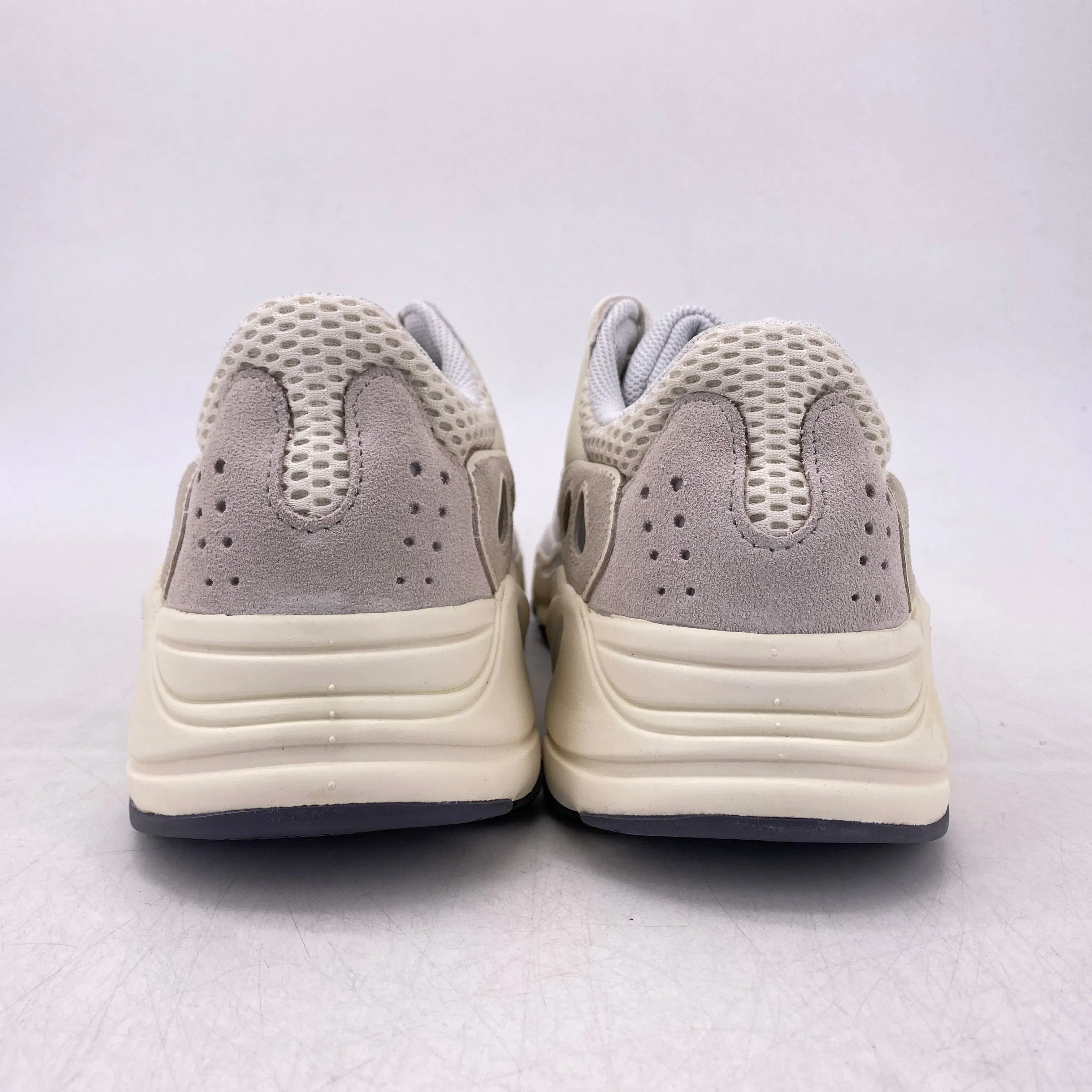 Yeezy 700 "Analog" 2019 New Size 8.5